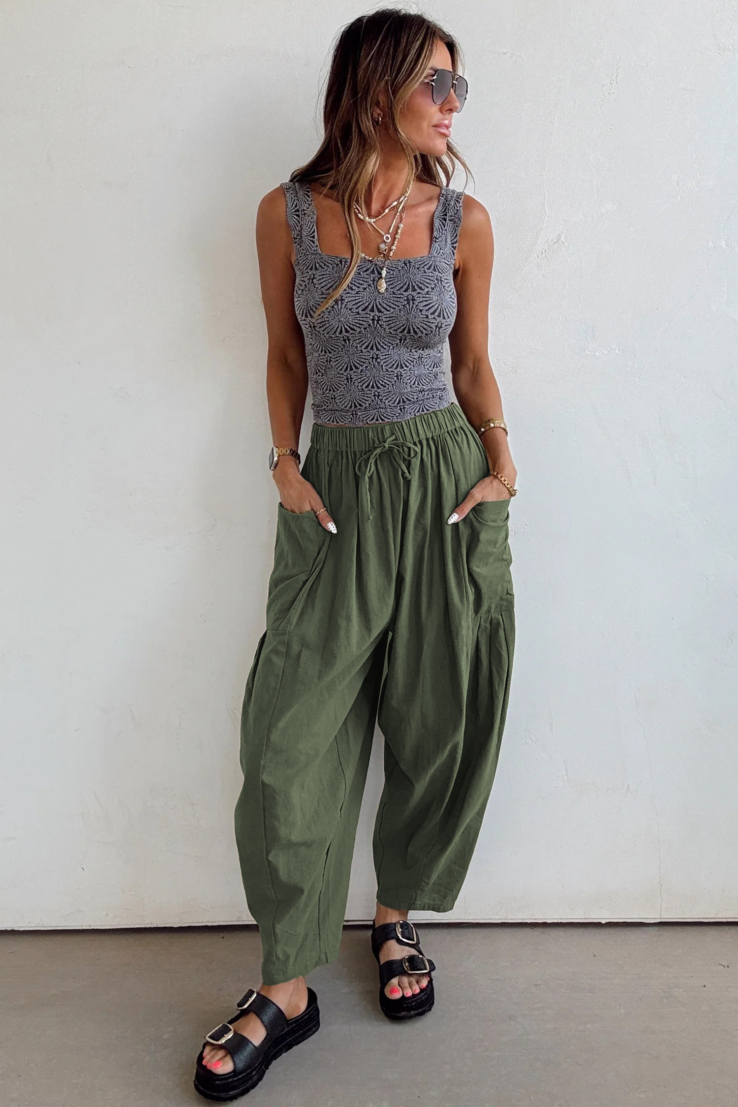 Black Drawstring Elastic Waist Patch Pocket Barrel Leg Casual Pants