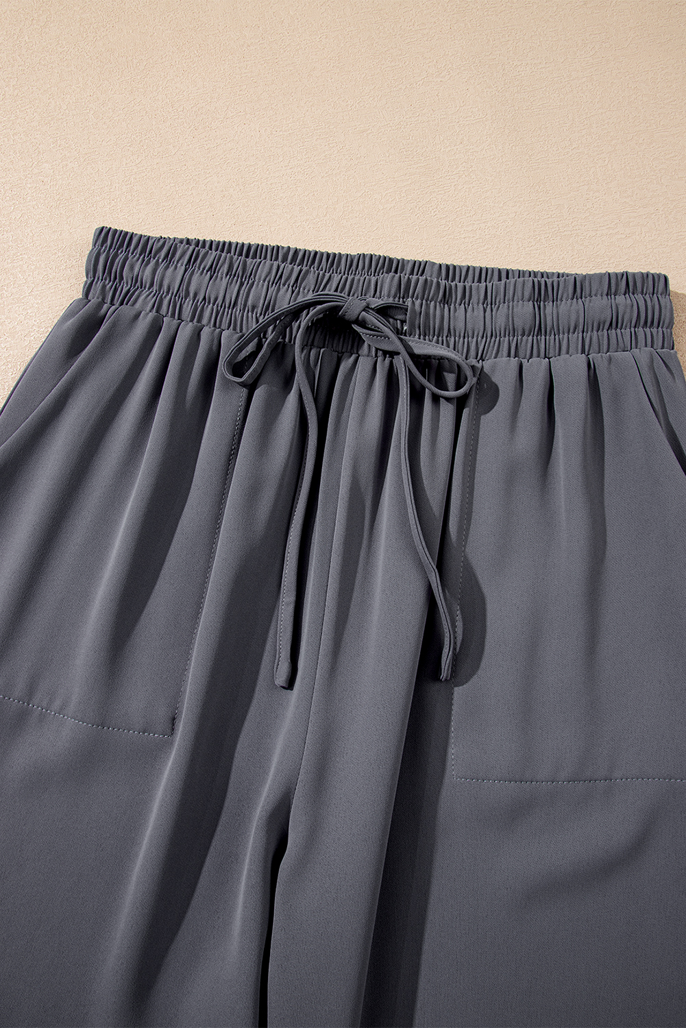 Black Drawstring Elastic Waistband Pocketed Cropped Jogger Pants
