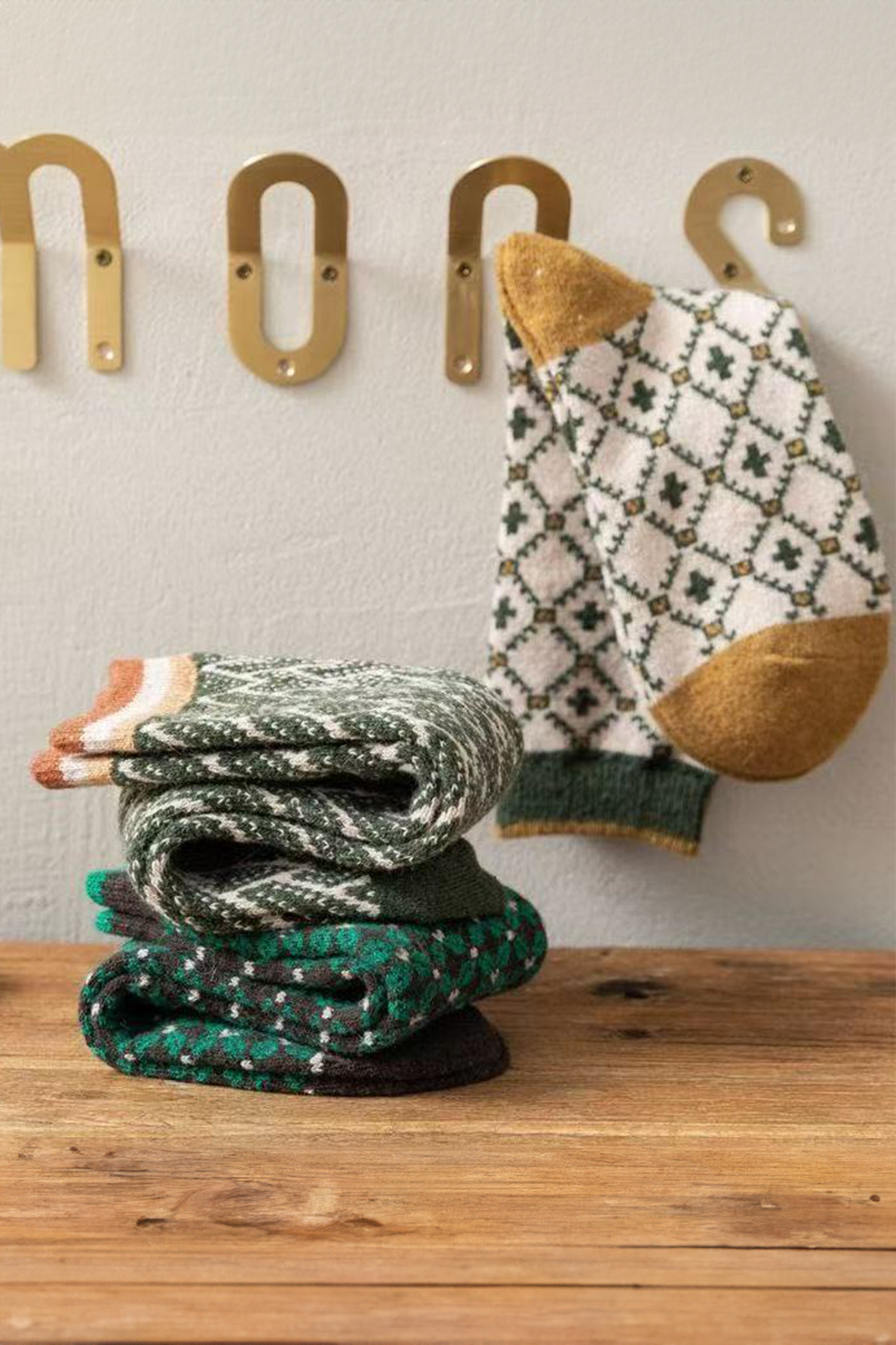 Guacamole Green 5 Pairs Retro Geometric Pattern Combed Cotton Socks Set