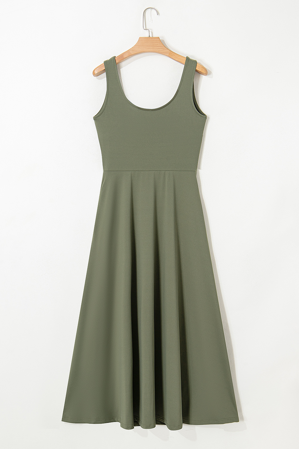 Black Sleeveless Scoop Neck Flared Split Midi Dress