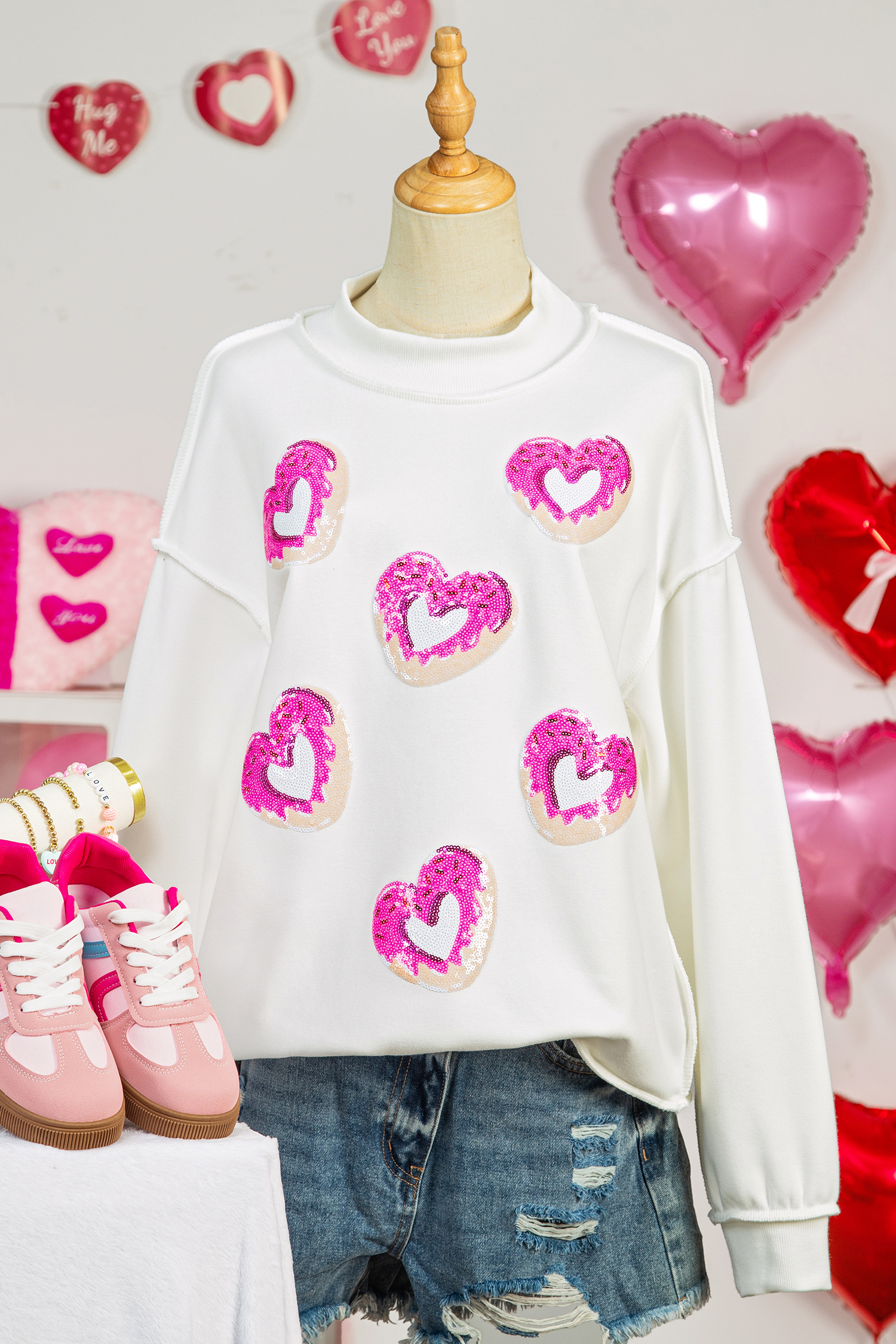 White Reversible Double Wear Sequin Donut Heart Graphic Mock Neck Sweatshirt