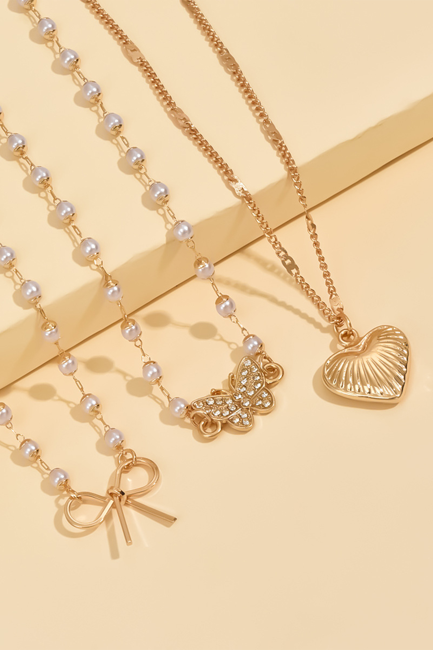 Gold Shell Heart Bow Butterfly Charm 3pcs Pearl Embellished Necklace Set