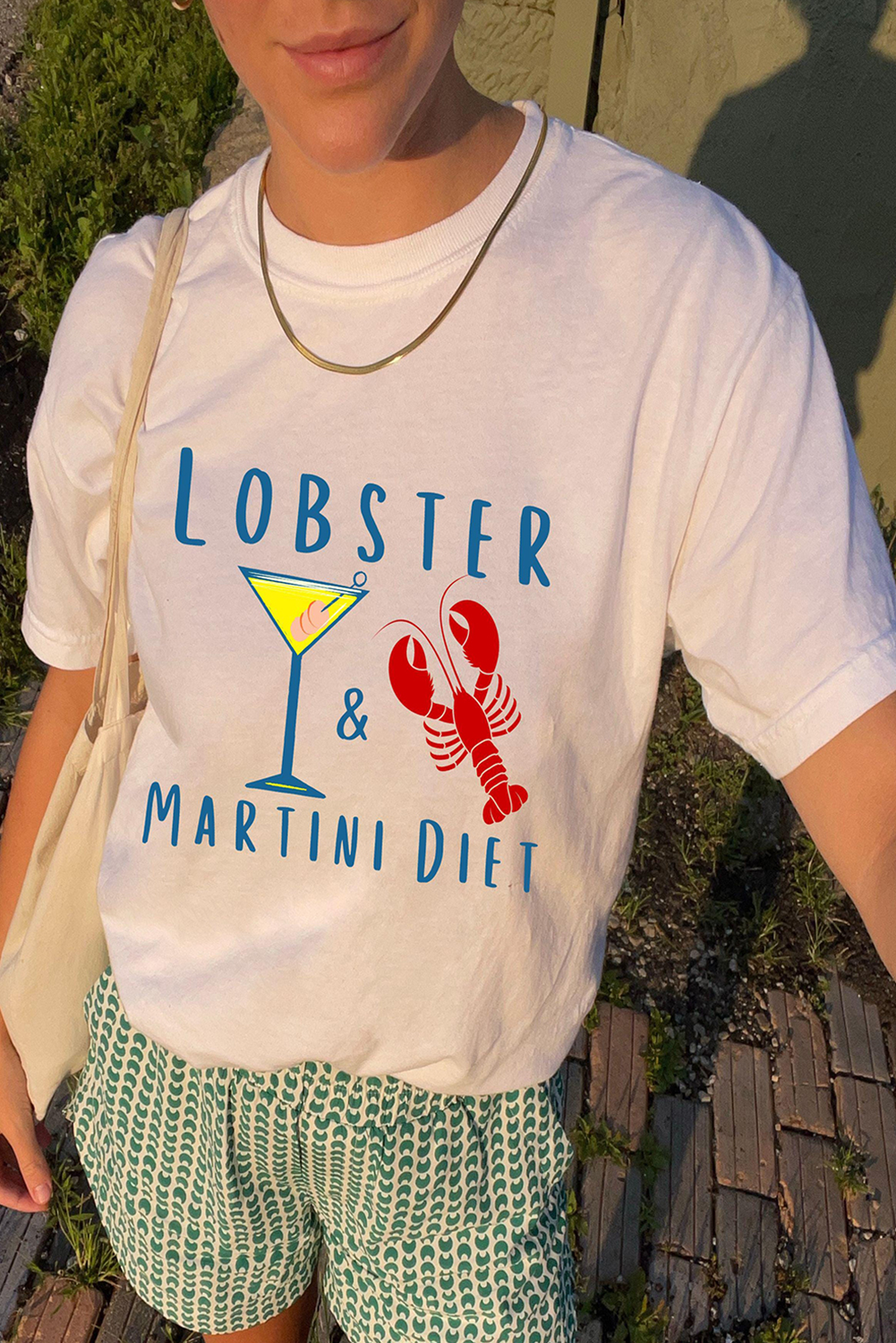 White LOBSTER MARTINI DIET Cocktail & Crawfish Print T Shirt