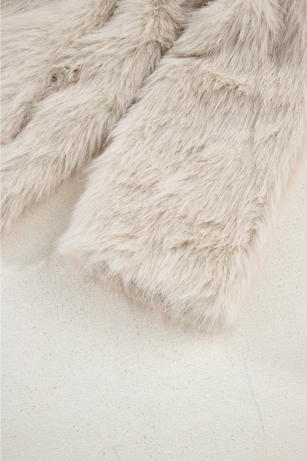 Jet Stream Luxurious Faux Fur Large Collar Winter Coat