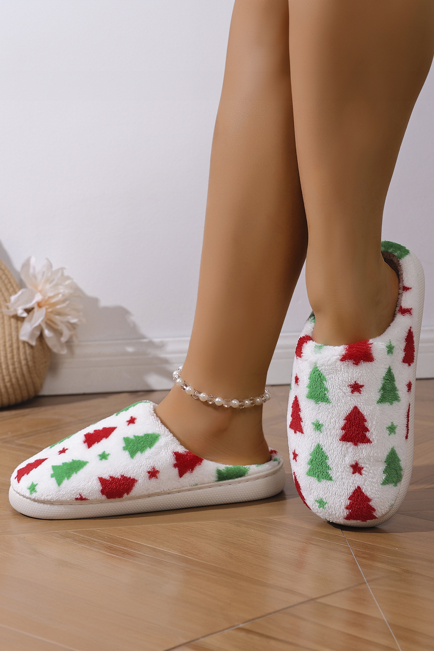 White Christmas Tree Star Printed Plush House Slippers