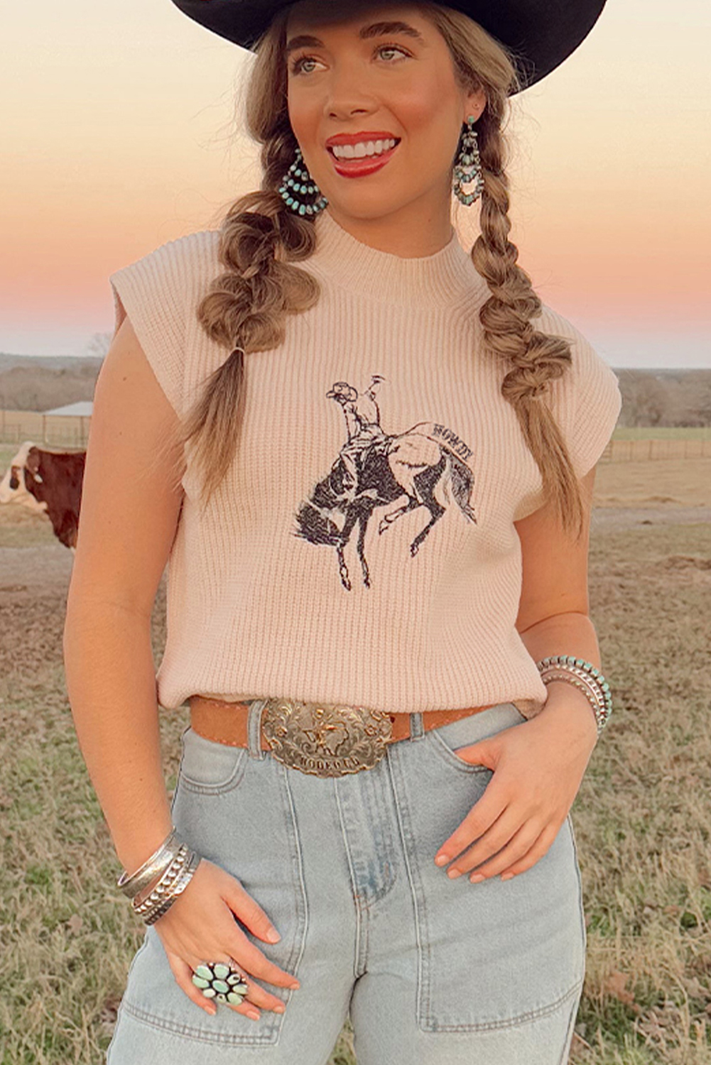Black Western Cowboy Embroidery Round Neck Sleeveless Sweater