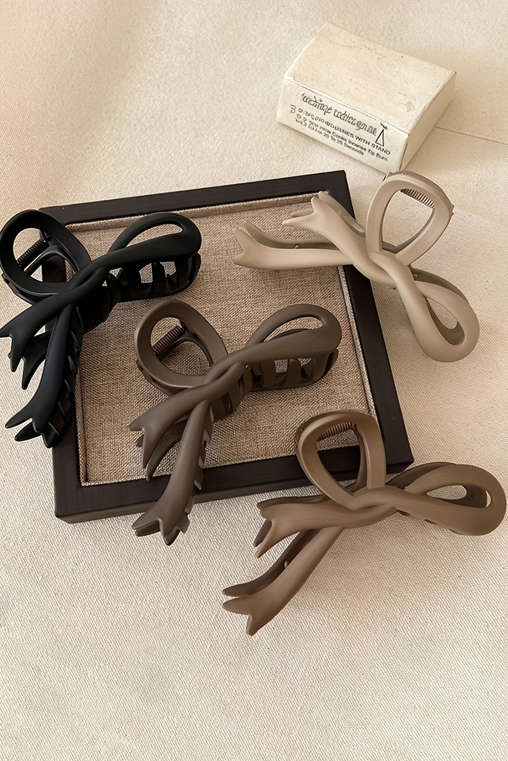 Black Wave Shape Resin Large Hair Claw Clip