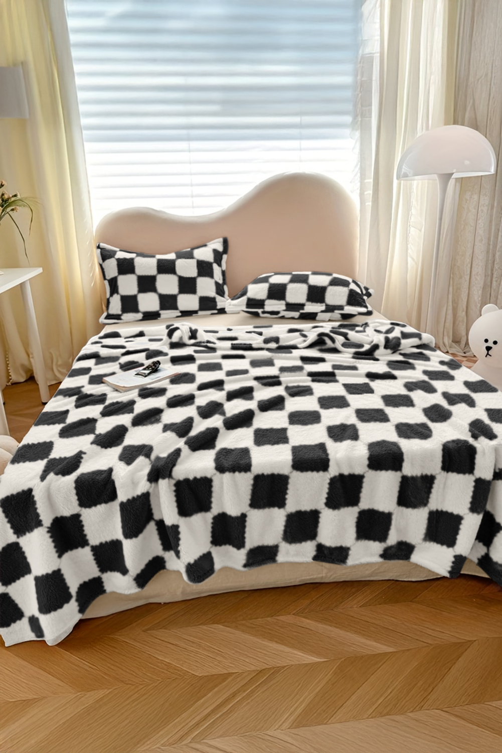 Pink Checkered Soft Plush Large Blanket