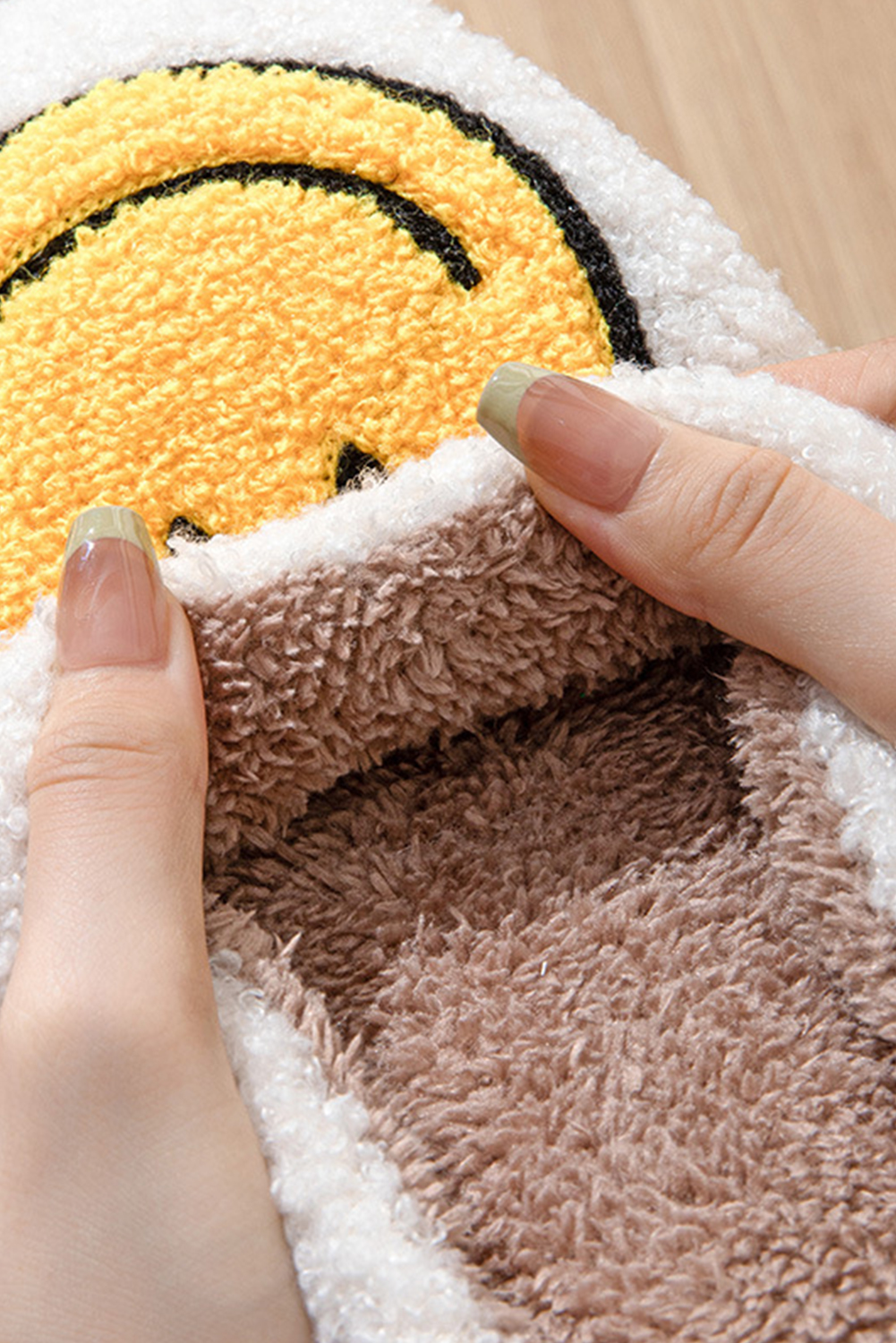 Pink Smile Face Print Non-slip Plush Slippers