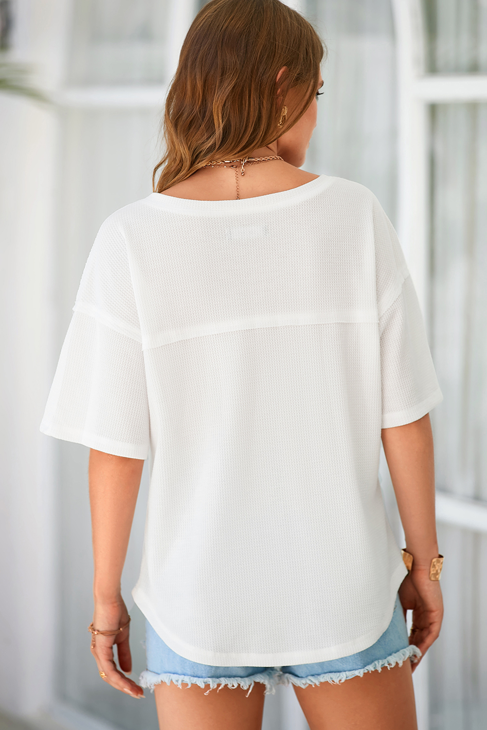 White Patriotic Bow Boots Patched Breathable Texture V Neck Loose Tee