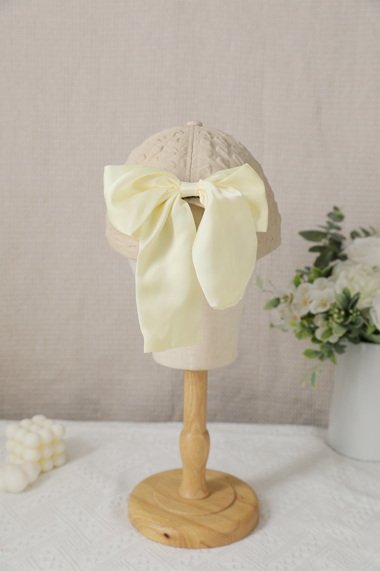 White Ribbon Bow Detail Textured Baseball Cap