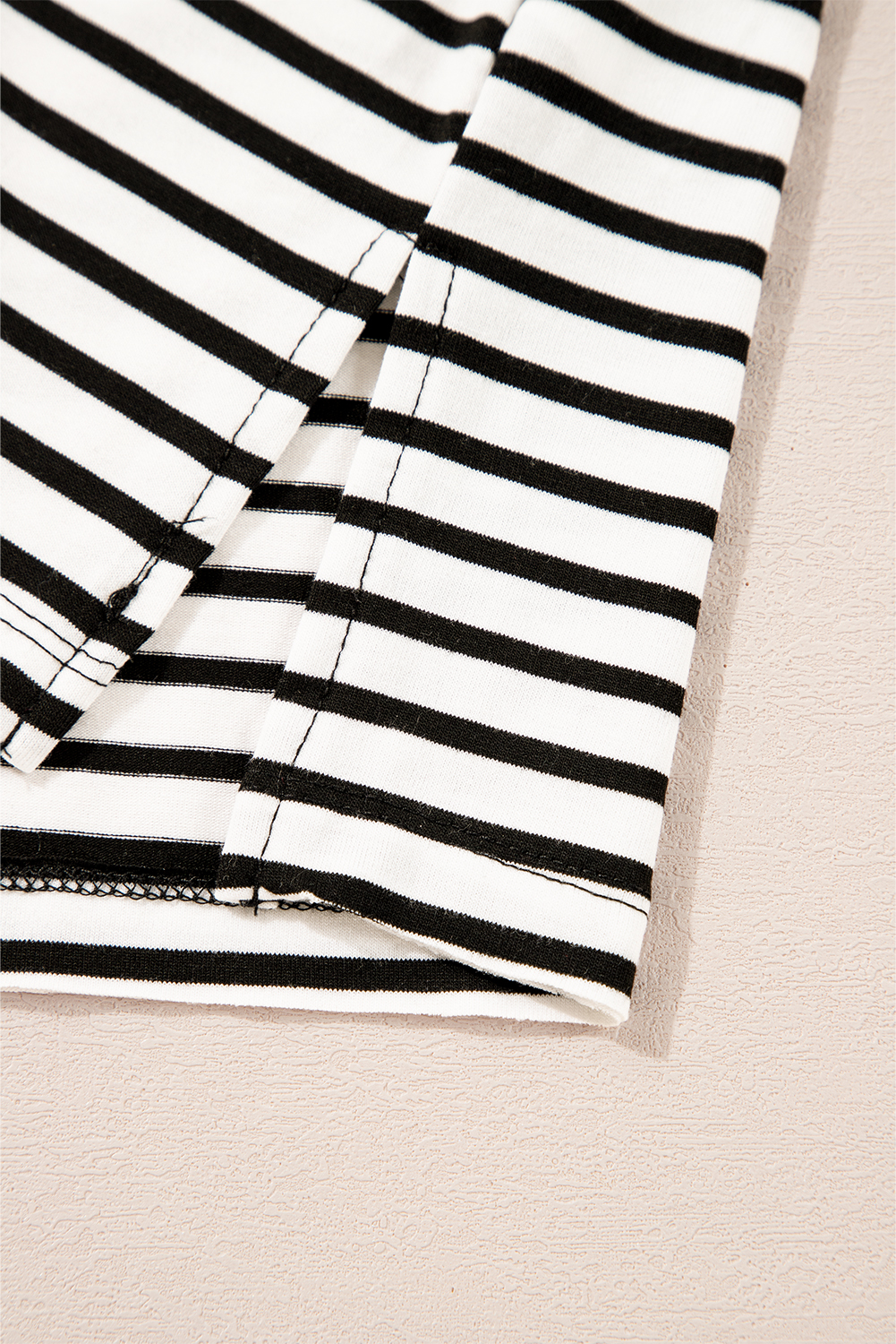 Red Stripe Chest Pocket Patch Round Neck Tank Top