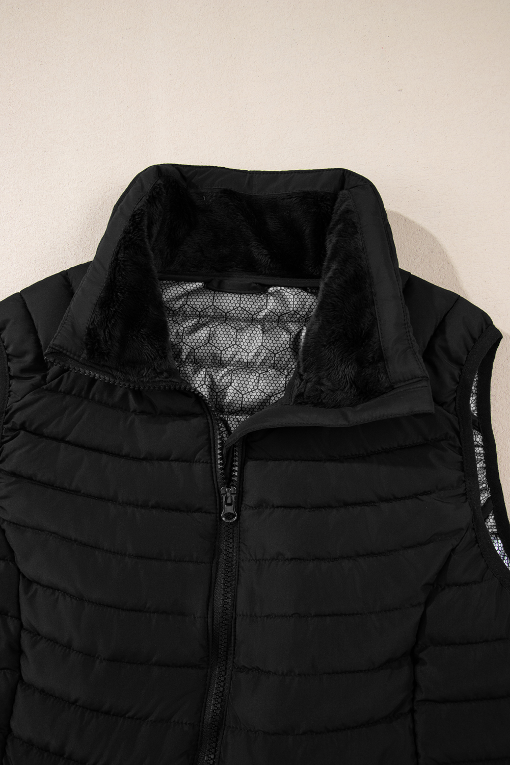 Silvery Plush Collared Quilted Zipped Puffer Vest