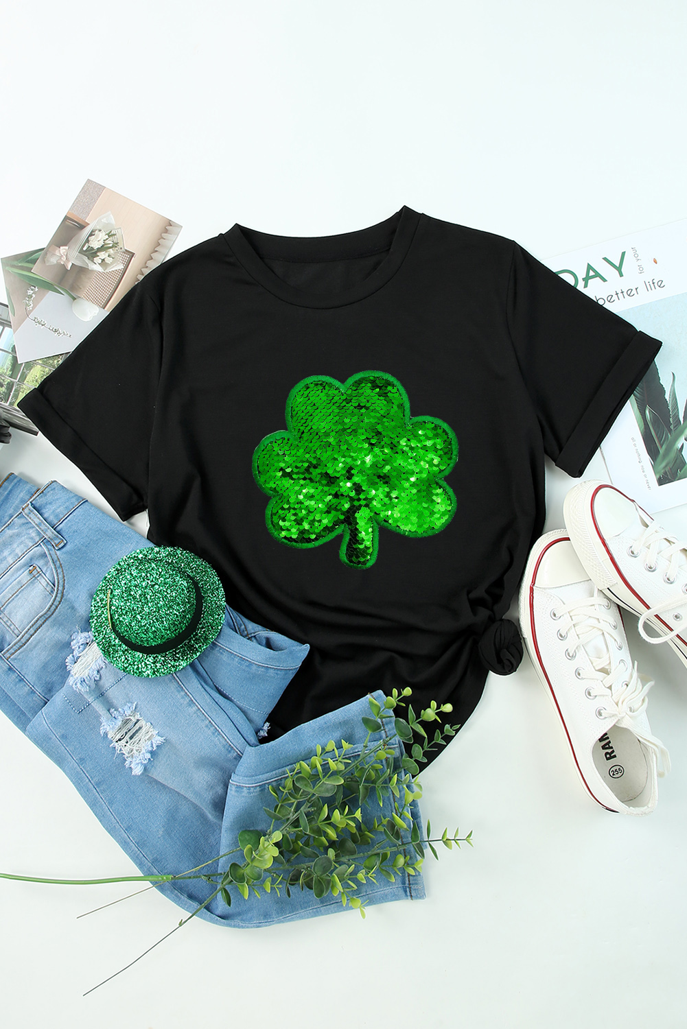 Black St. Patricks Lucky Clover Print O Neck T Shirt