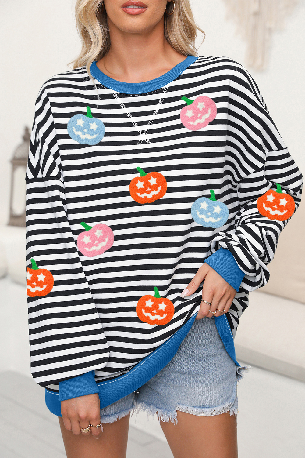 White Stripe Pumpkin Face Patched Pattern Crew Neck Sweatshirt