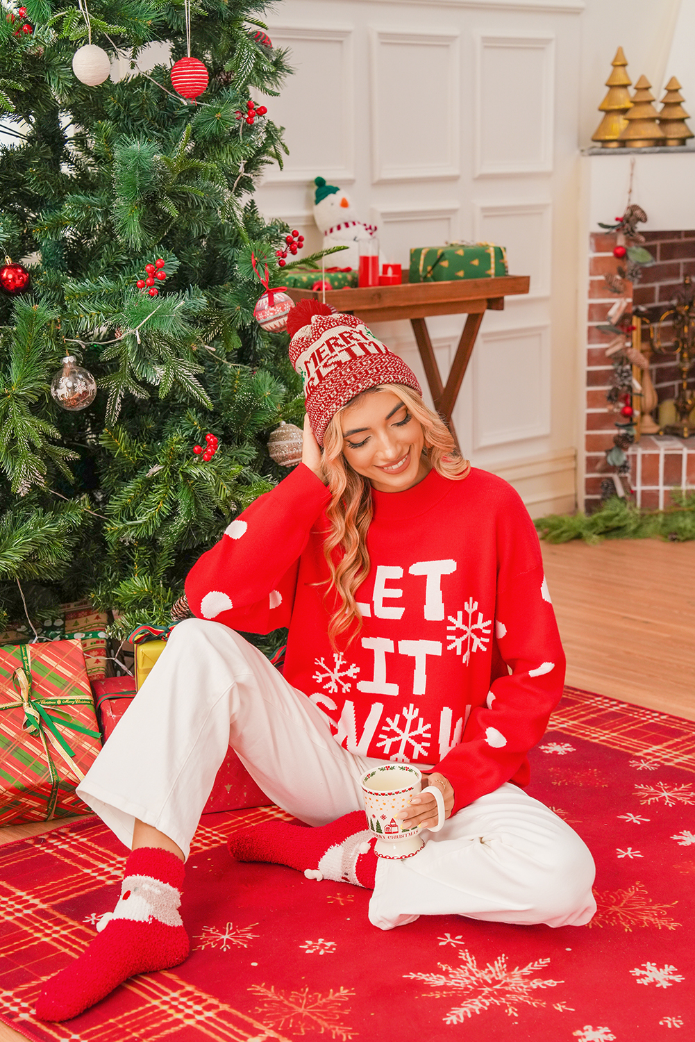 Fiery Red MERRY CHRISTMAS Winter Beanie Hat