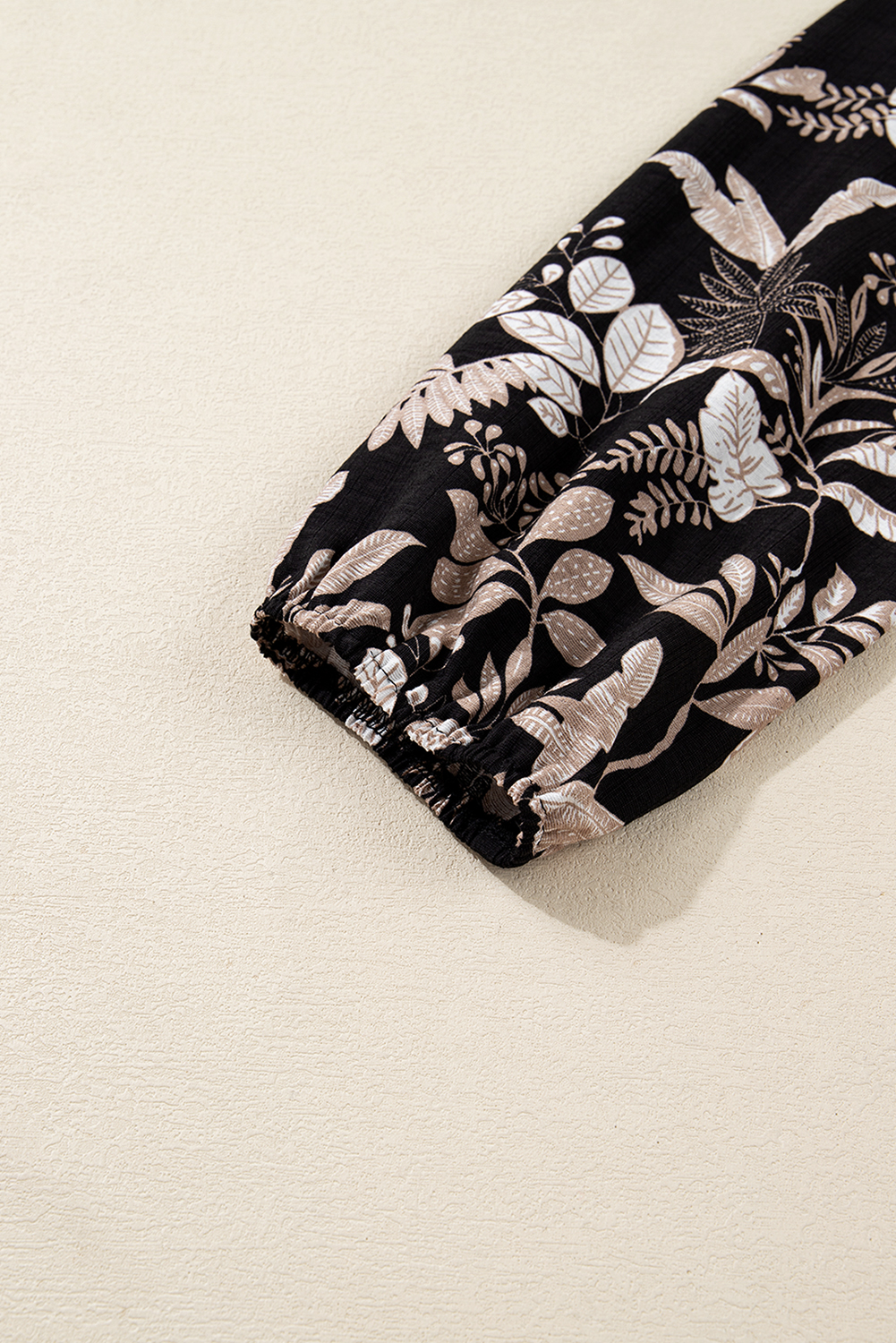 Black 3/4 Sleeve Botanical Print Split Neck Loose Mini Dress
