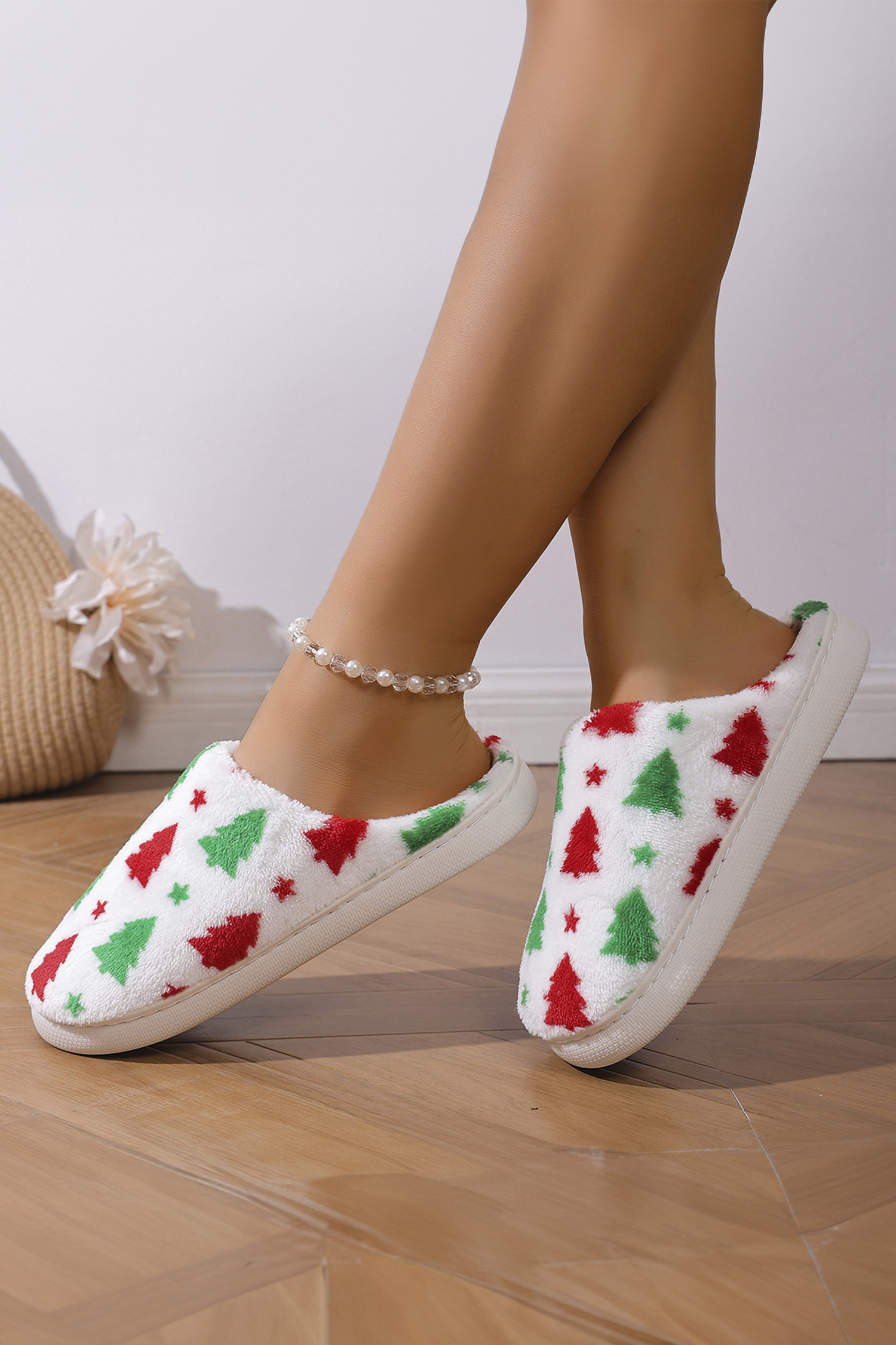 White Christmas Tree Star Printed Plush House Slippers