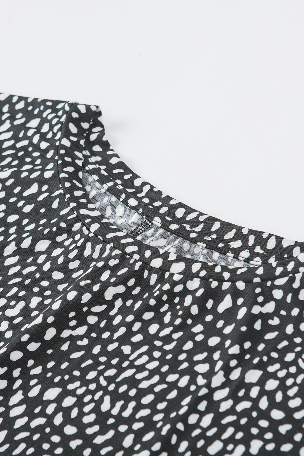 Black Leopard Print Side Pockets Tunic Top