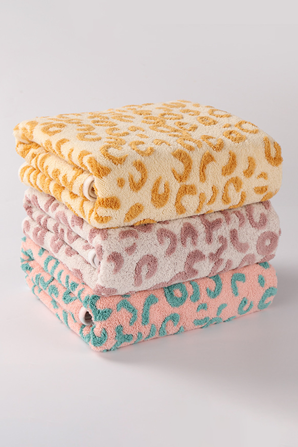Pink Plush Leopard Pattern Bath Towel