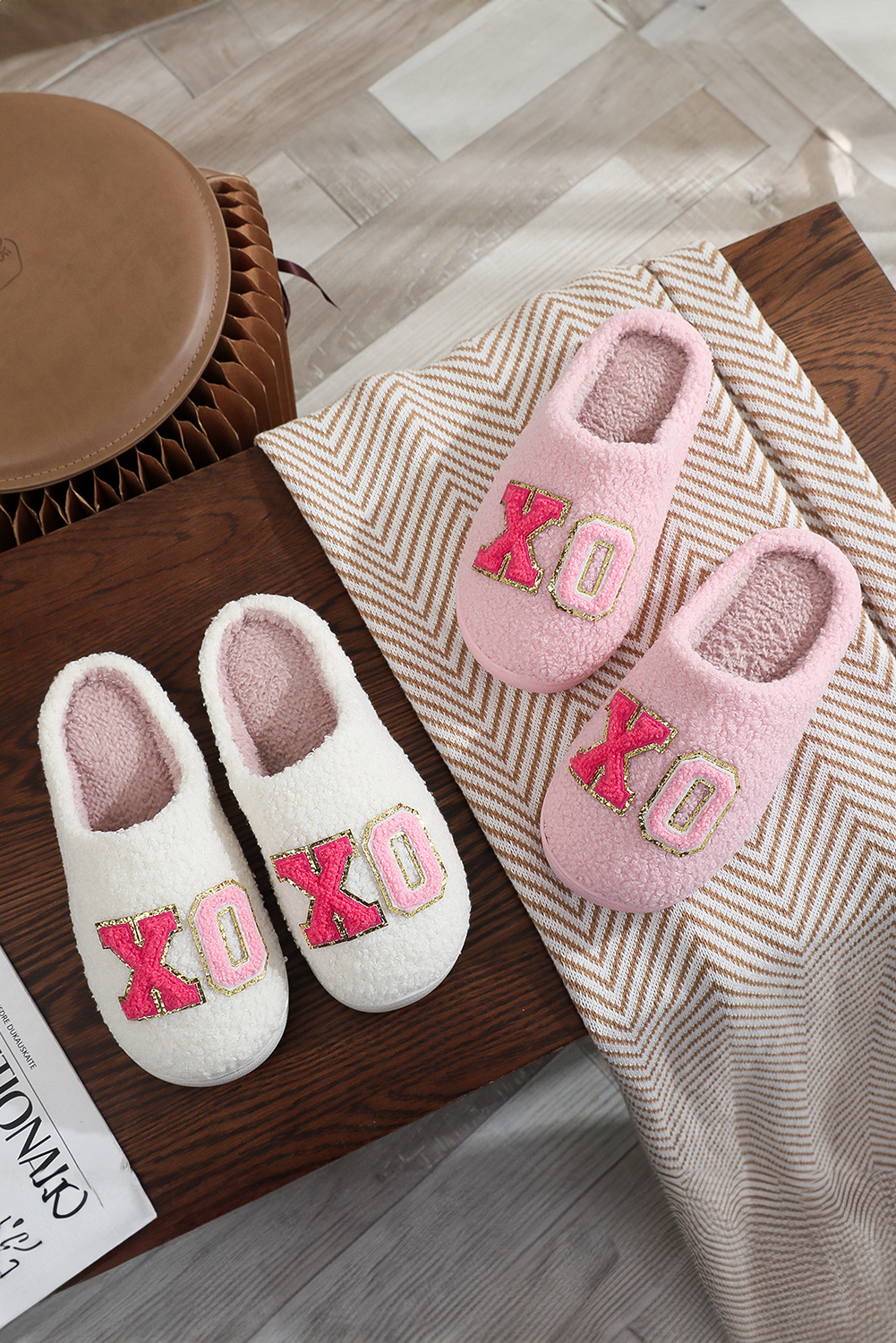 White XO XO Glitter Trim Letter Patched Plush House Slippers