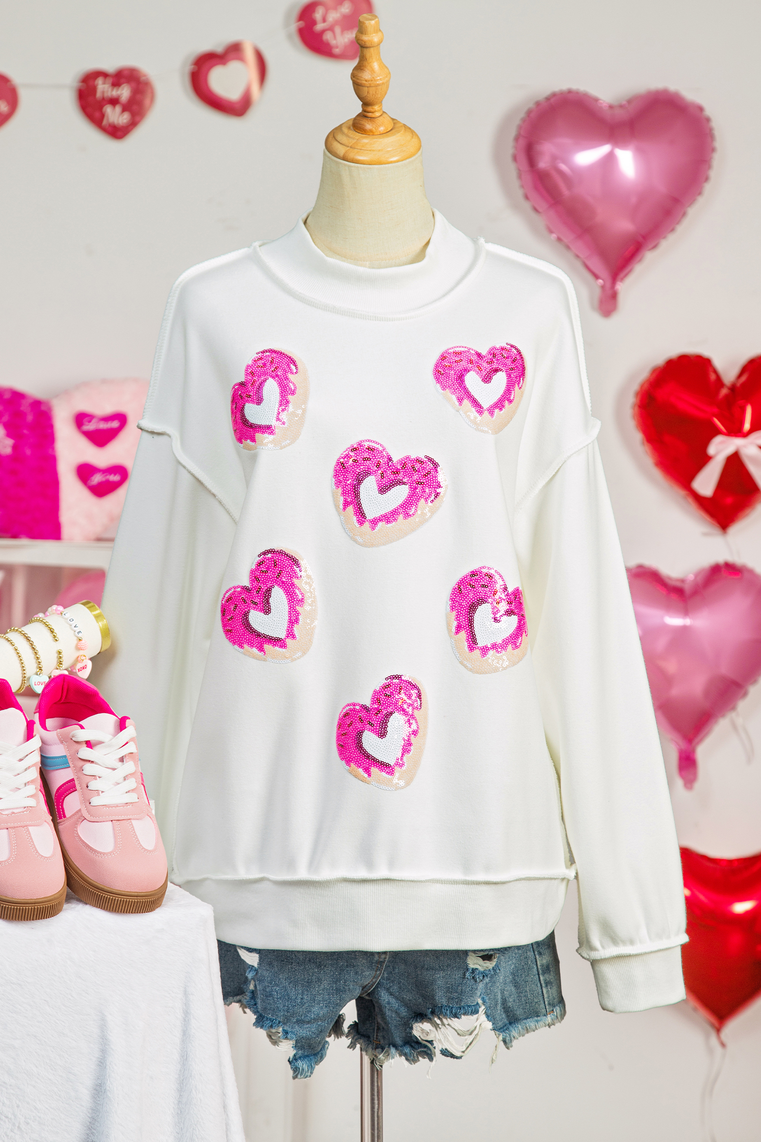 White Reversible Double Wear Sequin Donut Heart Graphic Mock Neck Sweatshirt