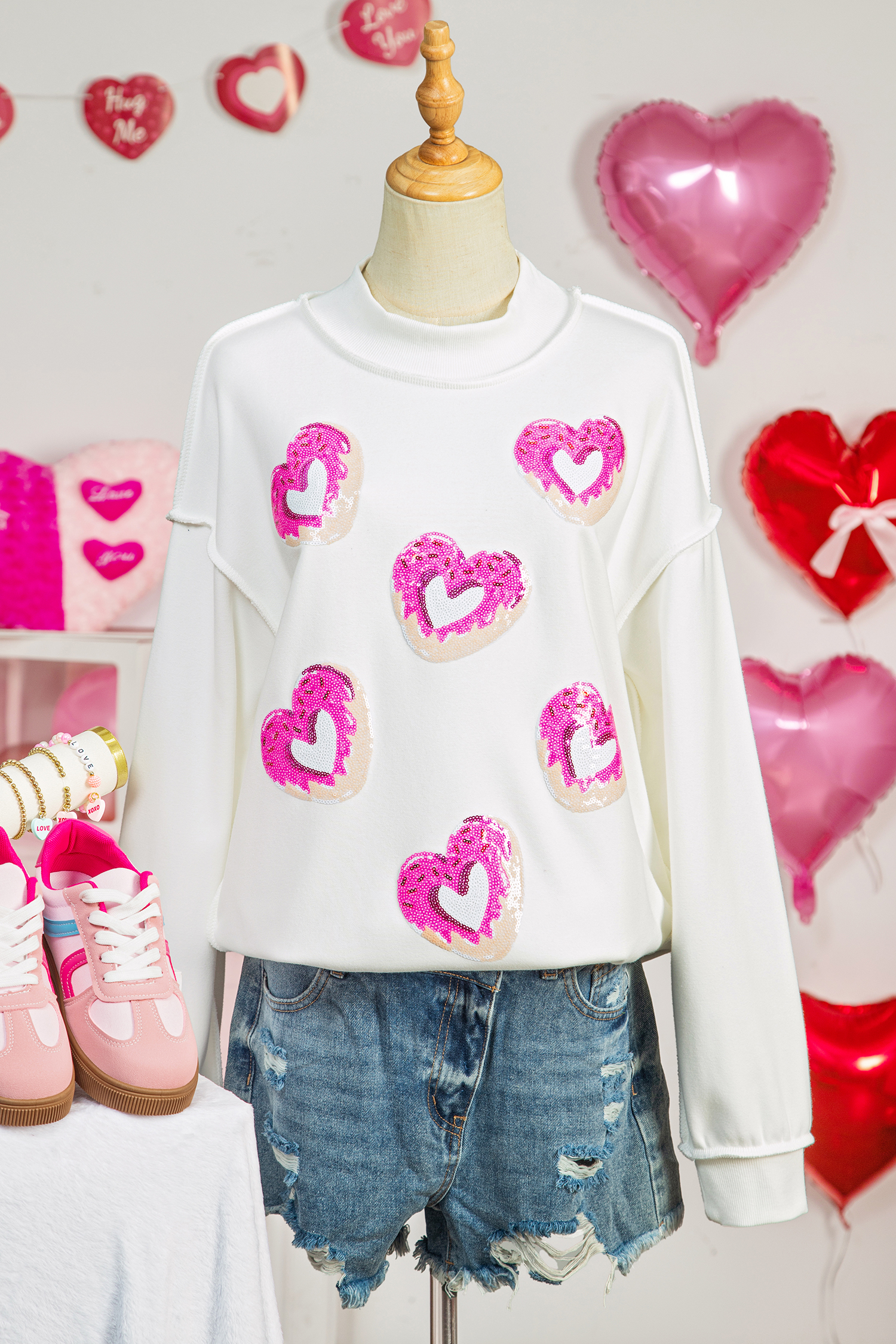 White Reversible Double Wear Sequin Donut Heart Graphic Mock Neck Sweatshirt