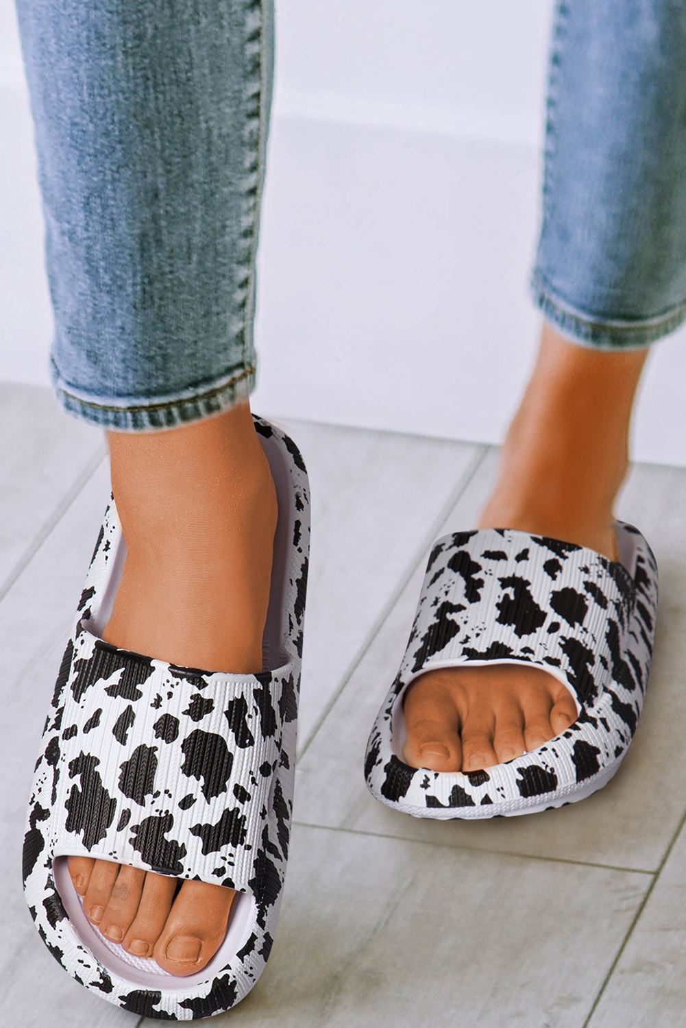 White Leopard Print Thick Sole Slip On Slippers
