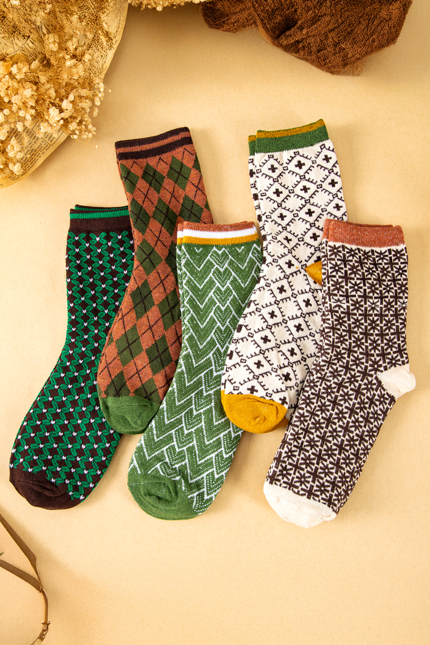 Guacamole Green 5 Pairs Retro Geometric Pattern Combed Cotton Socks Set
