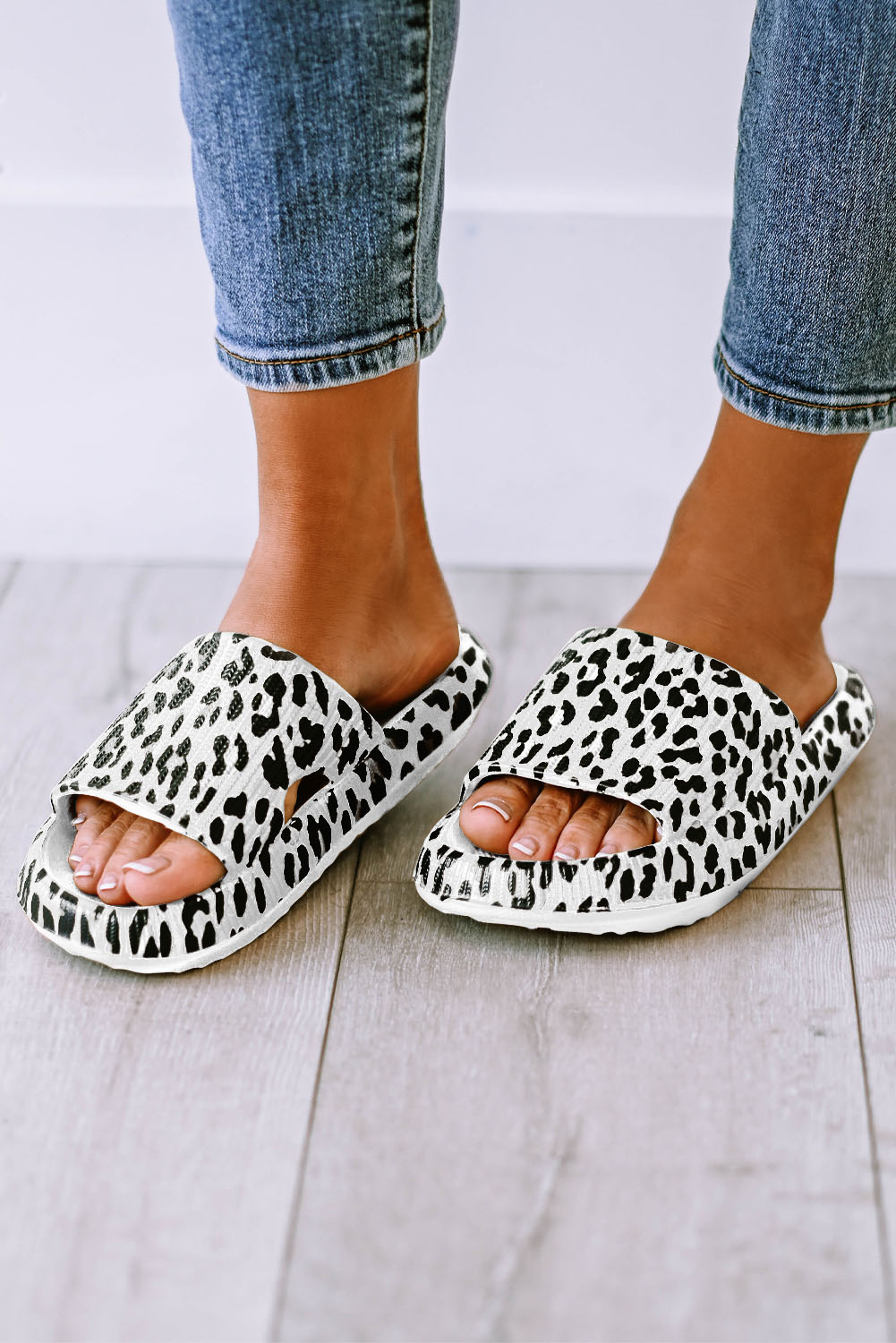 White Leopard Print Thick Sole Slip On Slippers