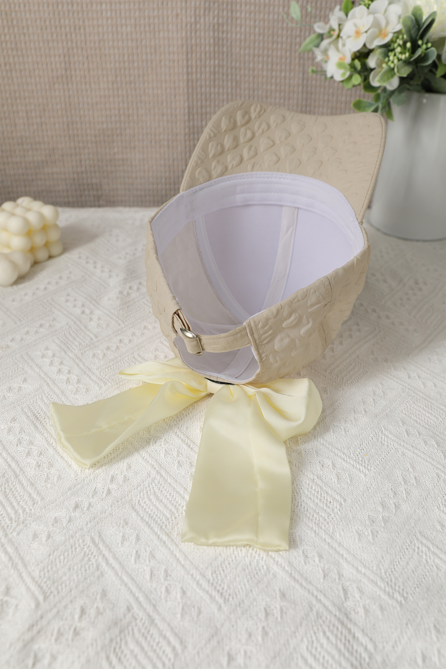 White Ribbon Bow Detail Textured Baseball Cap