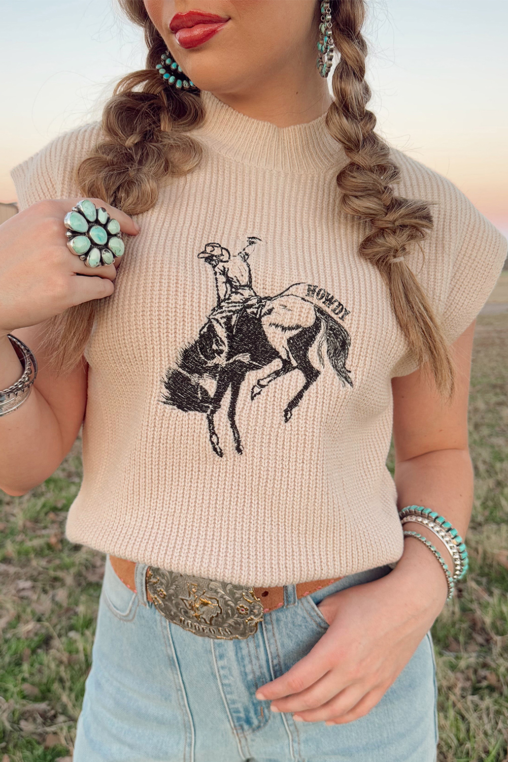 Black Western Cowboy Embroidery Round Neck Sleeveless Sweater
