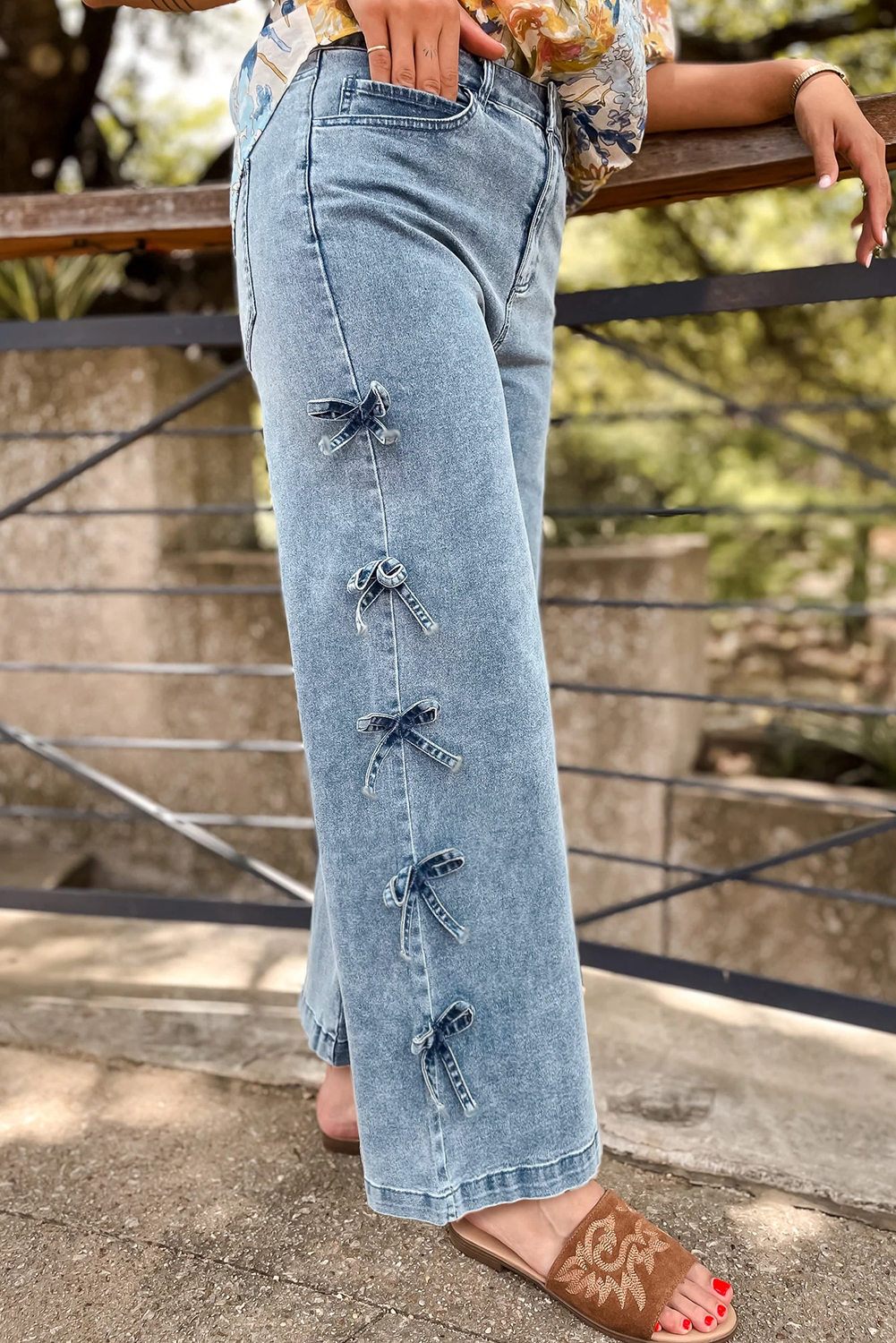 White Bow Knot Side Detail Straight Leg Loose Jeans