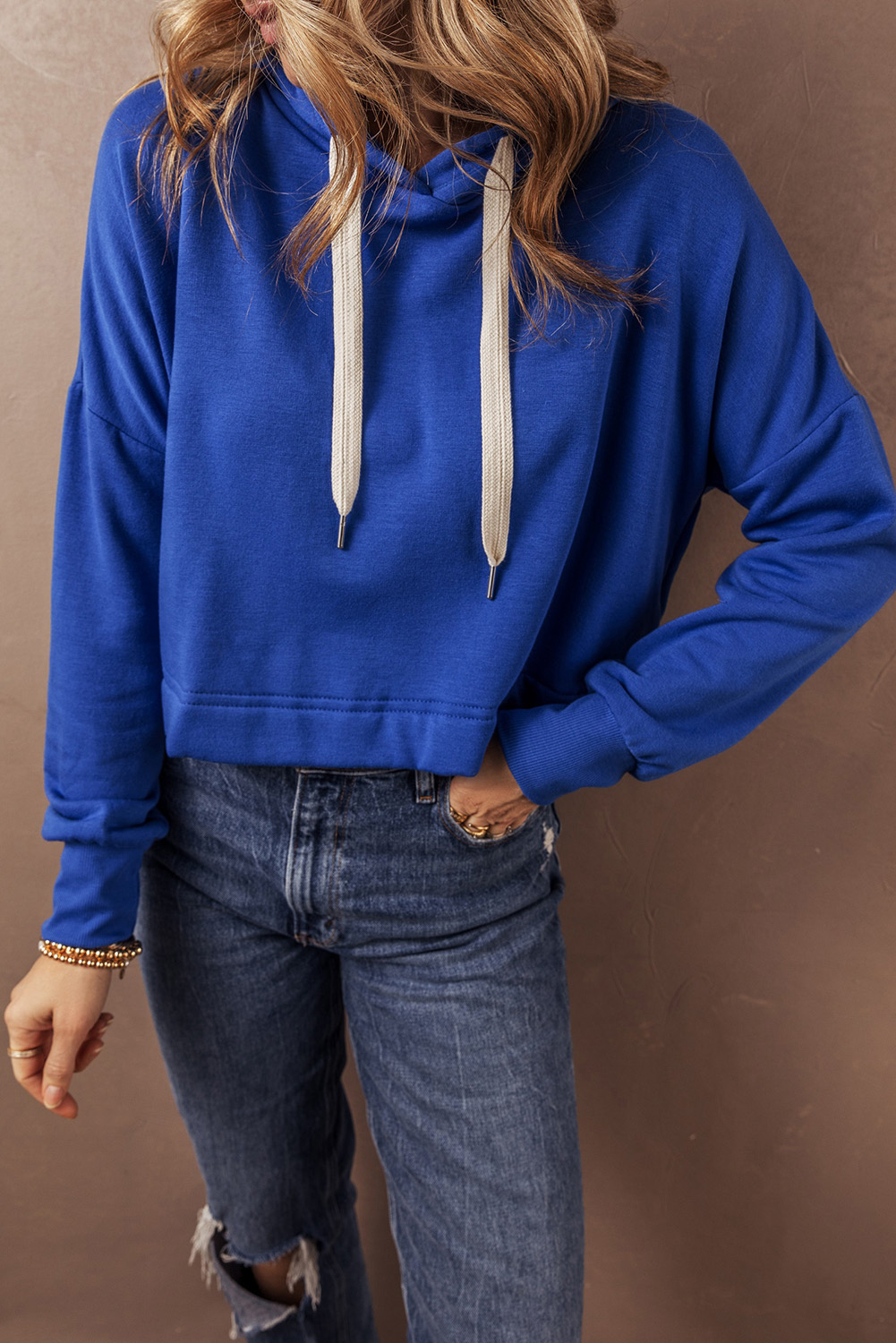 Black Solid Drop Shoulder Drawstring Cropped Hoodie