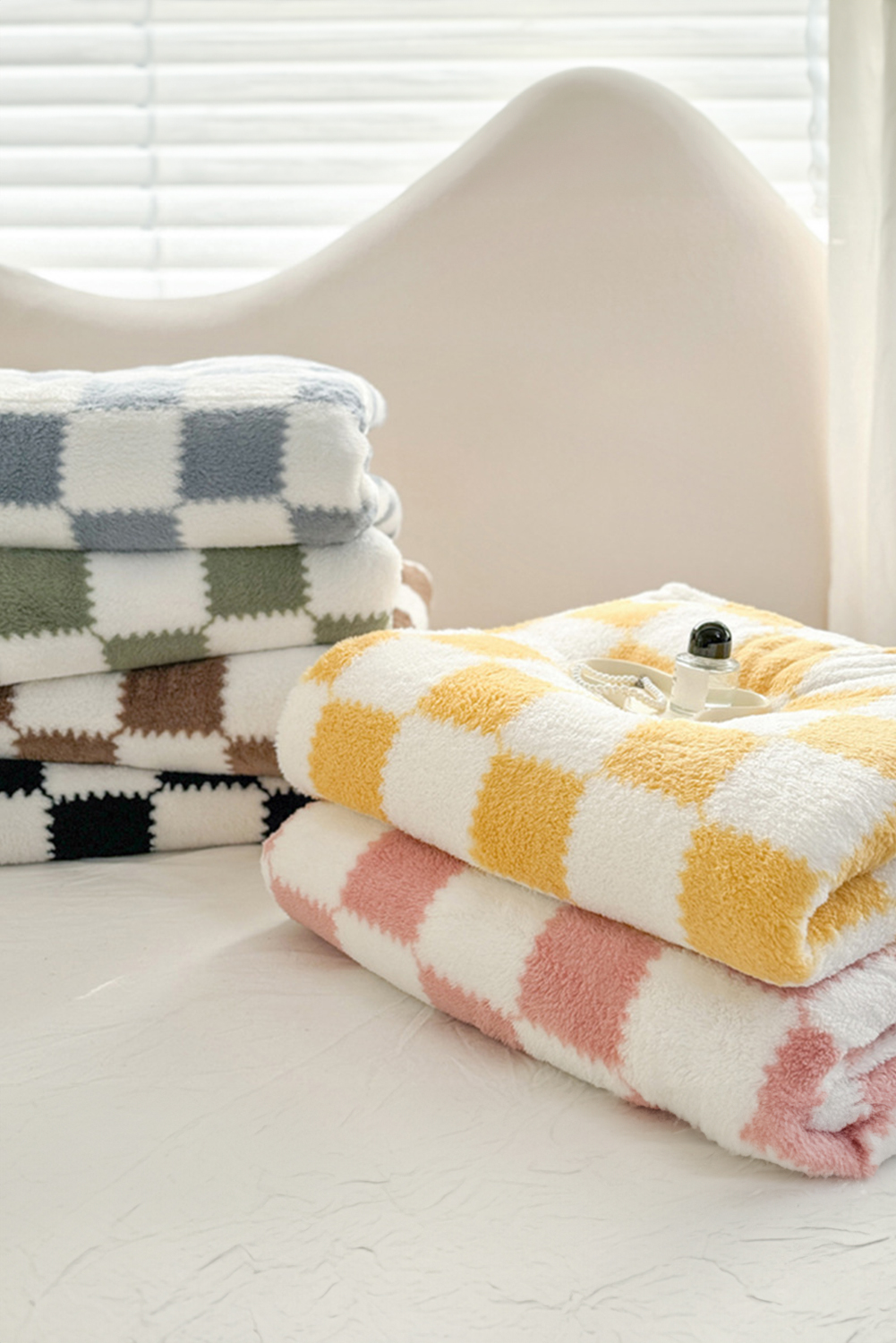 Pink Checkered Soft Plush Large Blanket