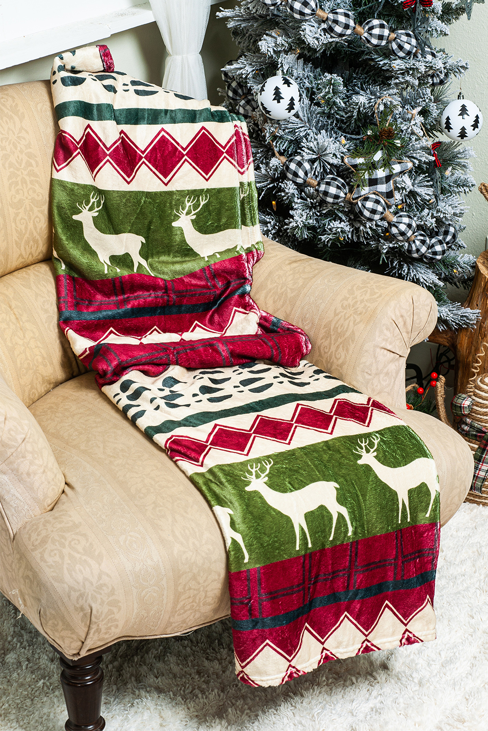 White Christmas Reindeer Snowflake Printed Sherpa Blanket