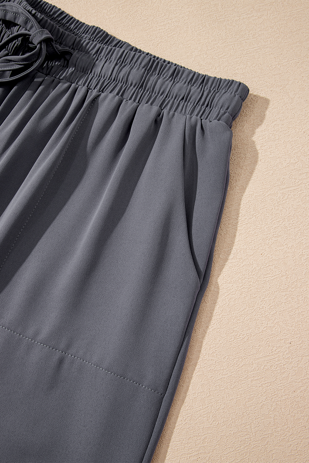 Black Drawstring Elastic Waistband Pocketed Cropped Jogger Pants