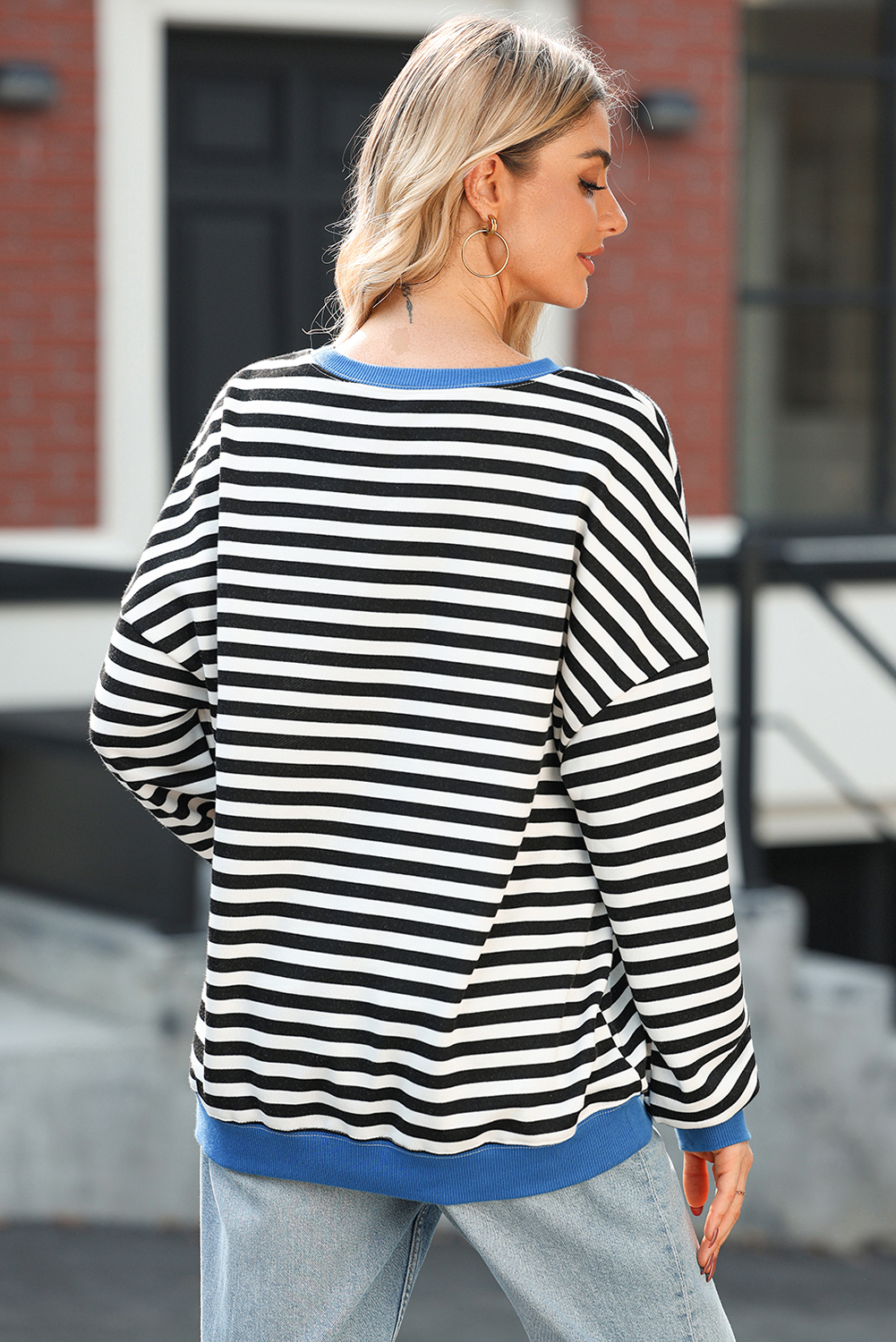 White Stripe Pumpkin Face Patched Pattern Crew Neck Sweatshirt