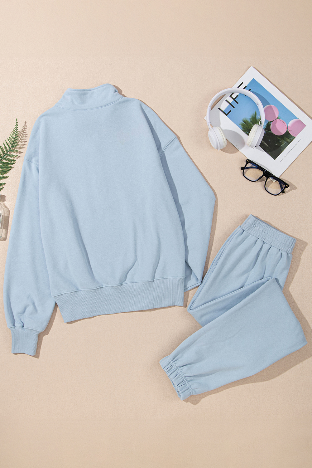 Vineyard Green Half Zip up Pullover Active Top and Joggers Set
