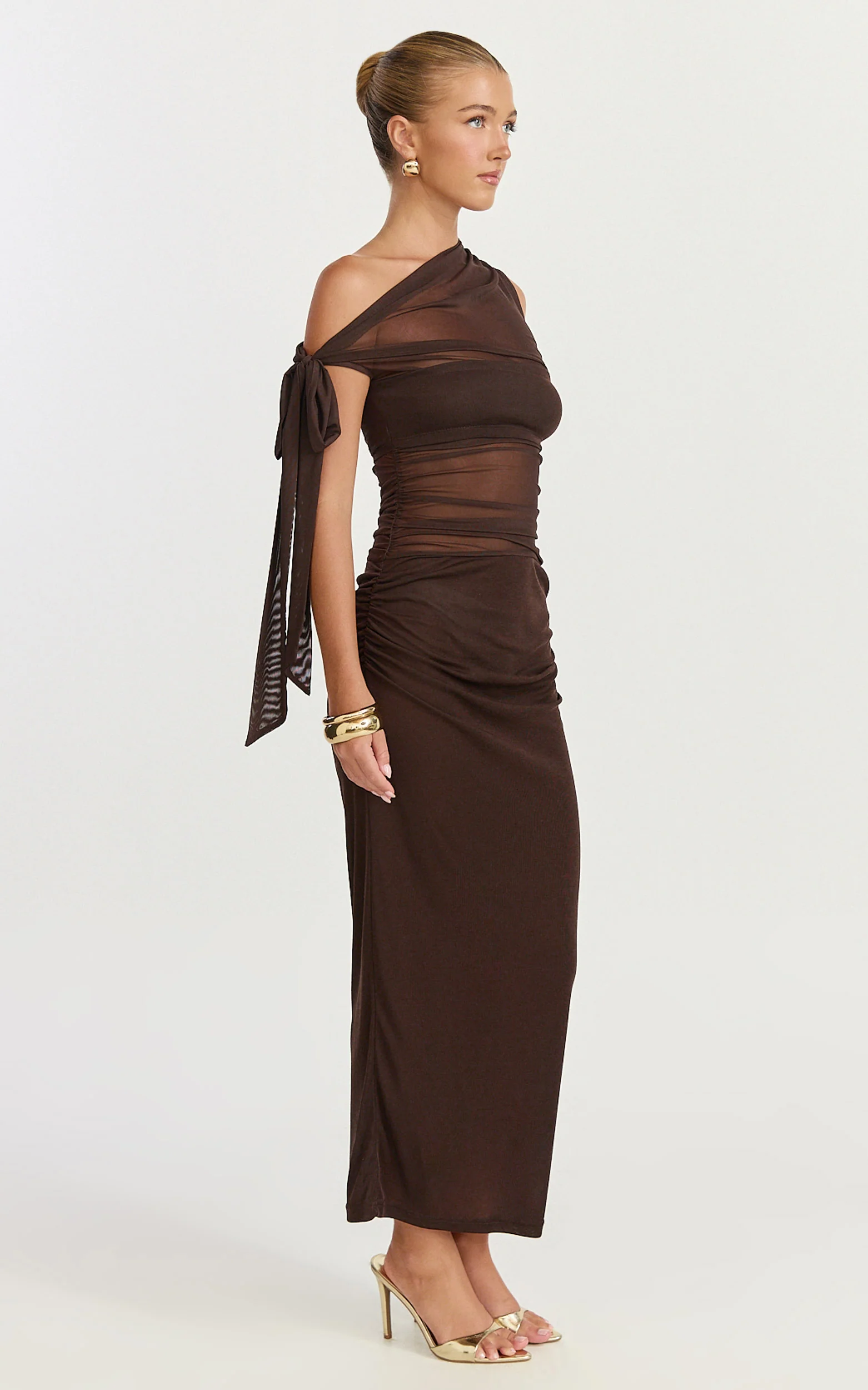 Asymmetrical Off Shoulder Tie Detail Dress in Chocolate