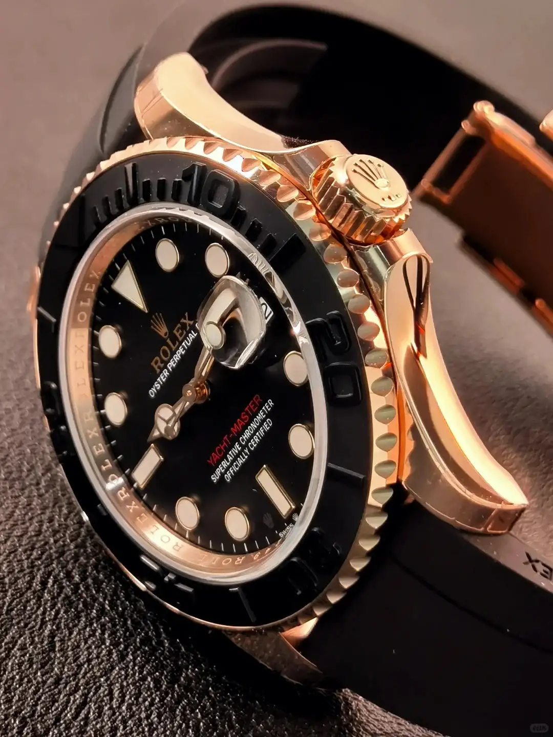 Rolex Yacht-Master 40 Oyster 40 mm Everose gold 126655