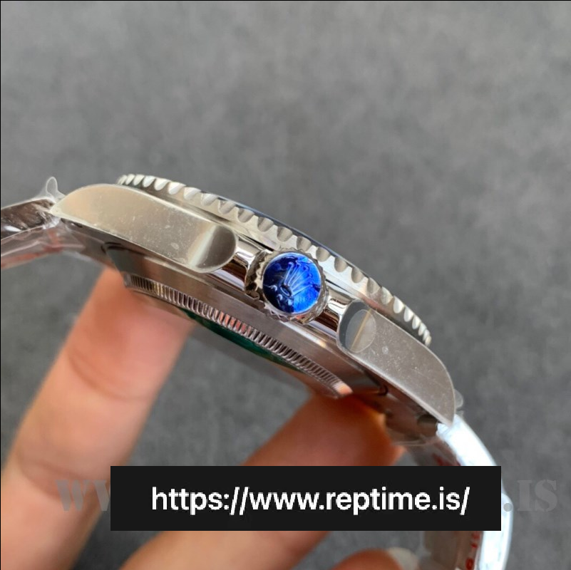 Rolex Submariner 124060 Men Automatic 41MM