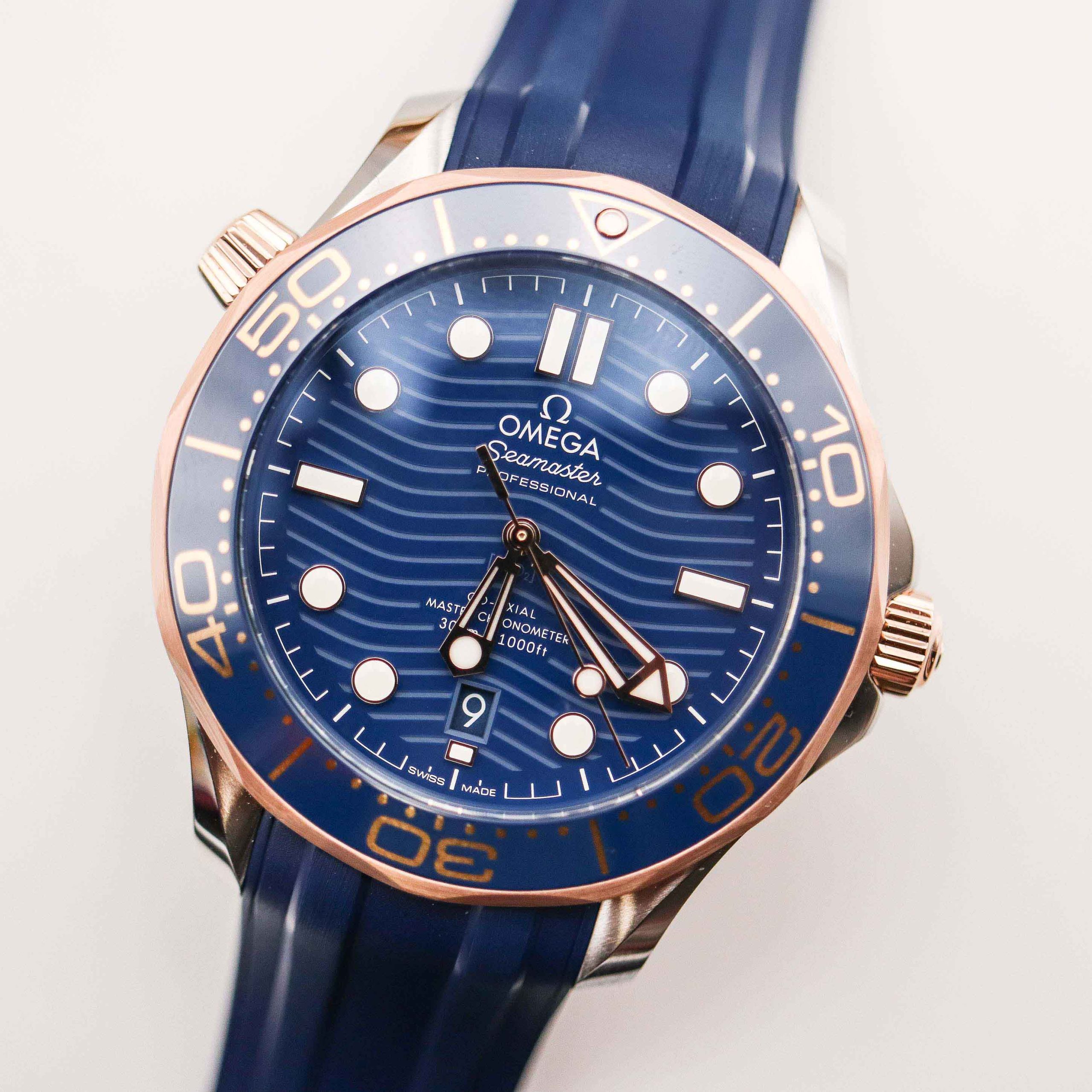Omega Seamaster Men Automatic Blue Rubber Watch O21022422003002