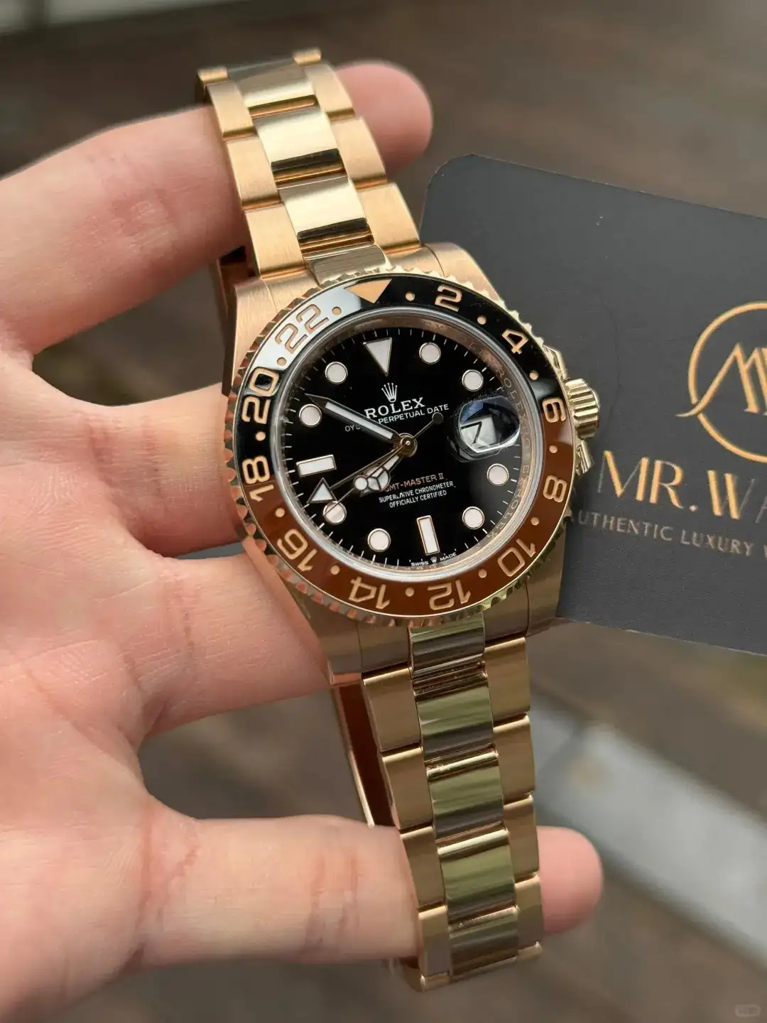 Rolex GMT-Master II Oyster 40 mm Everose gold 126715CHNR