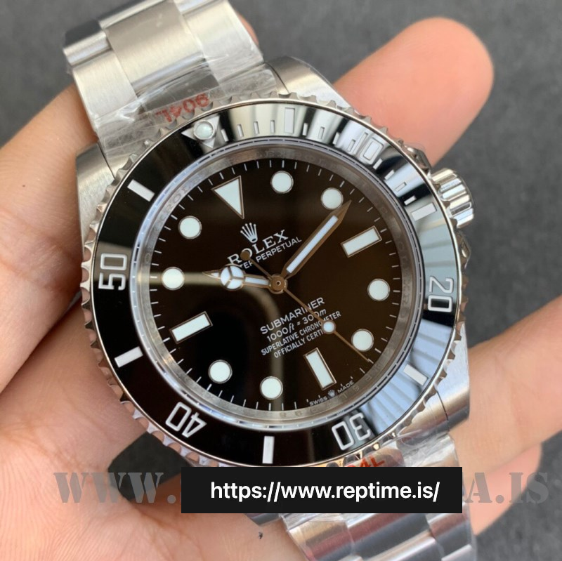 Rolex Submariner 124060 Men Automatic 41MM