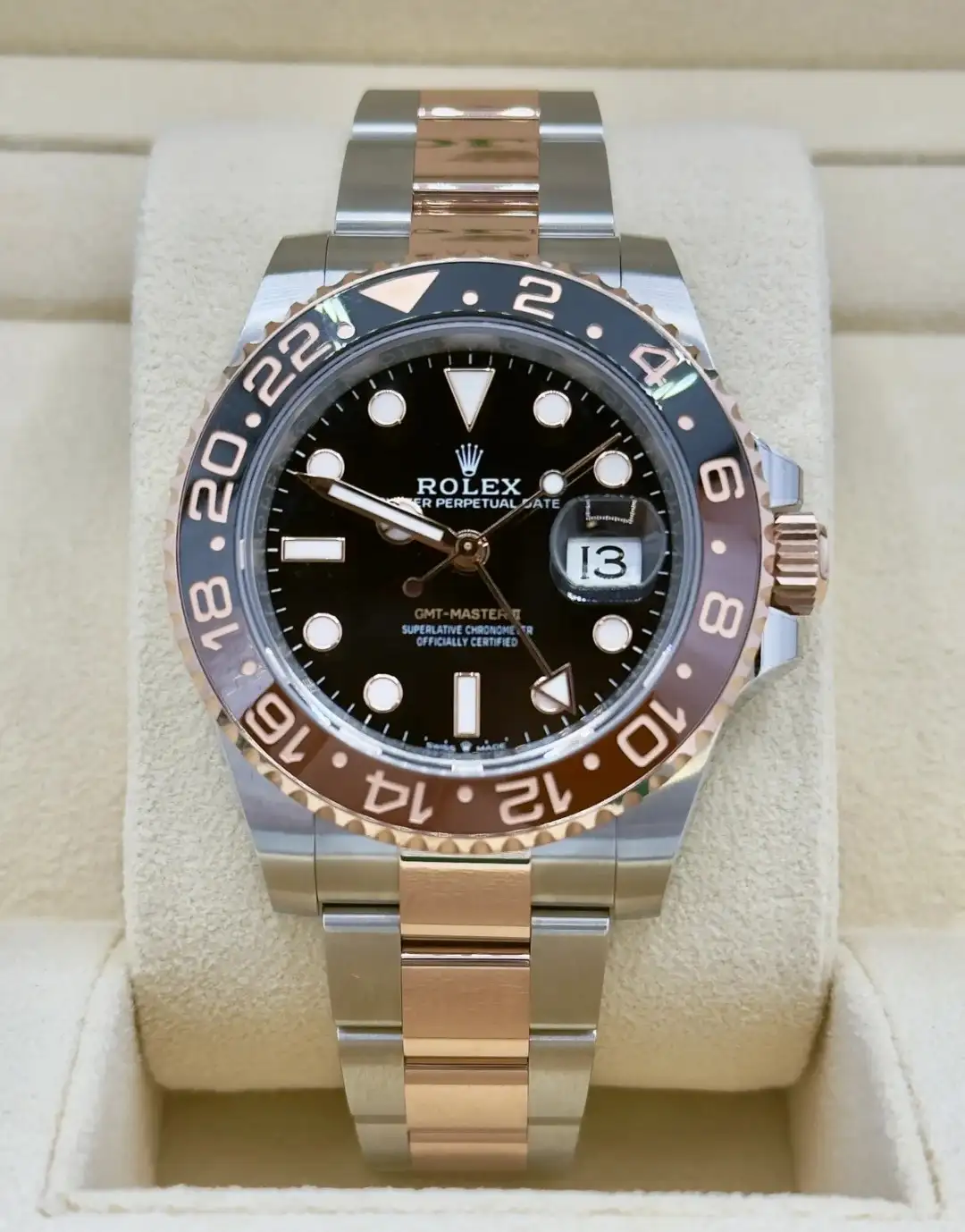 Rolex GMT-Master II Oyster 40 mm Oystersteel and Everose gold 126711CHNR