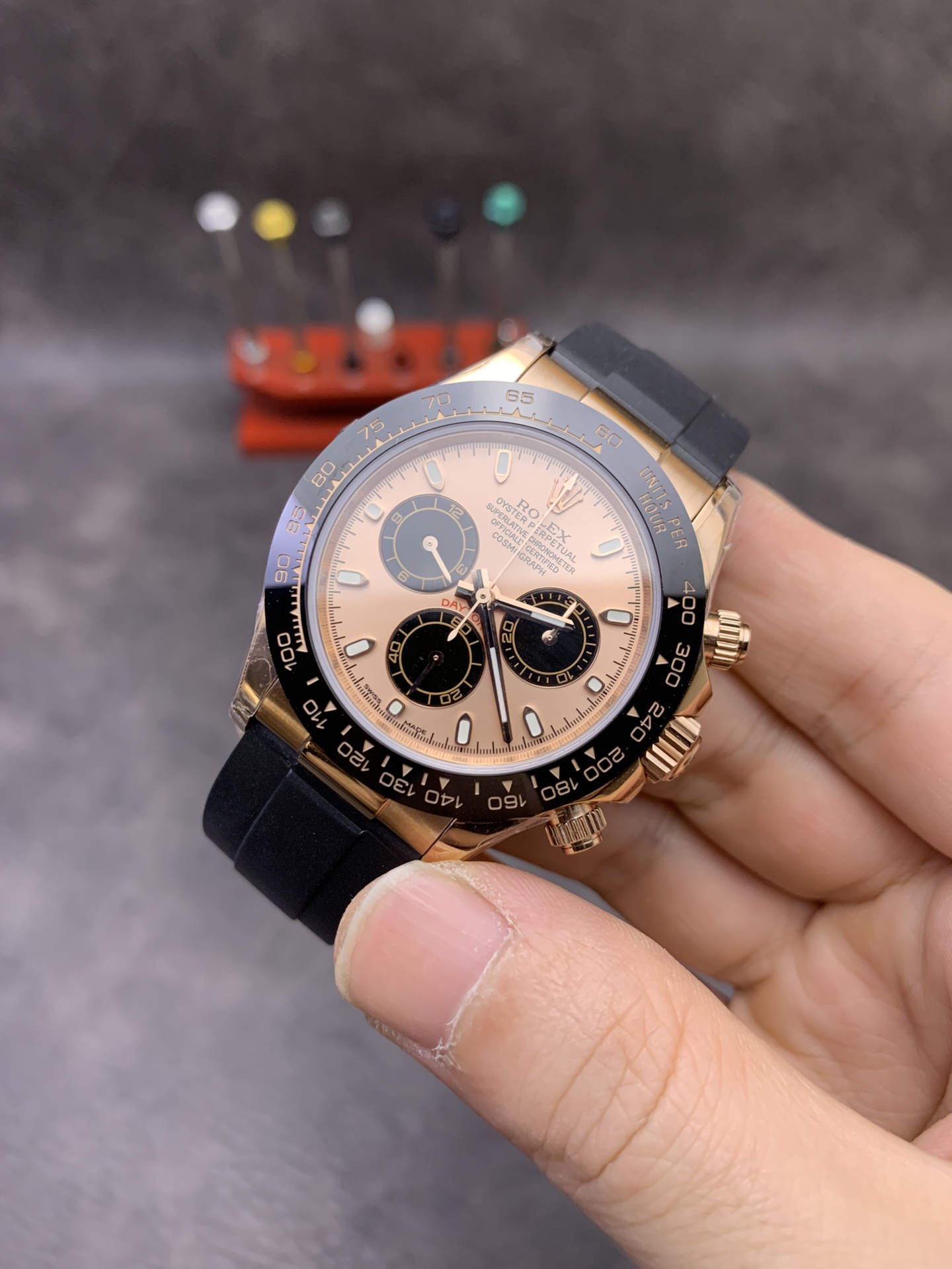 Rolex Cosmograph Daytona Oyster 40 mm Everose gold 116515LN
