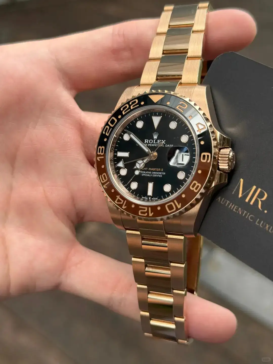 Rolex GMT-Master II Oyster 40 mm Everose gold 126715CHNR