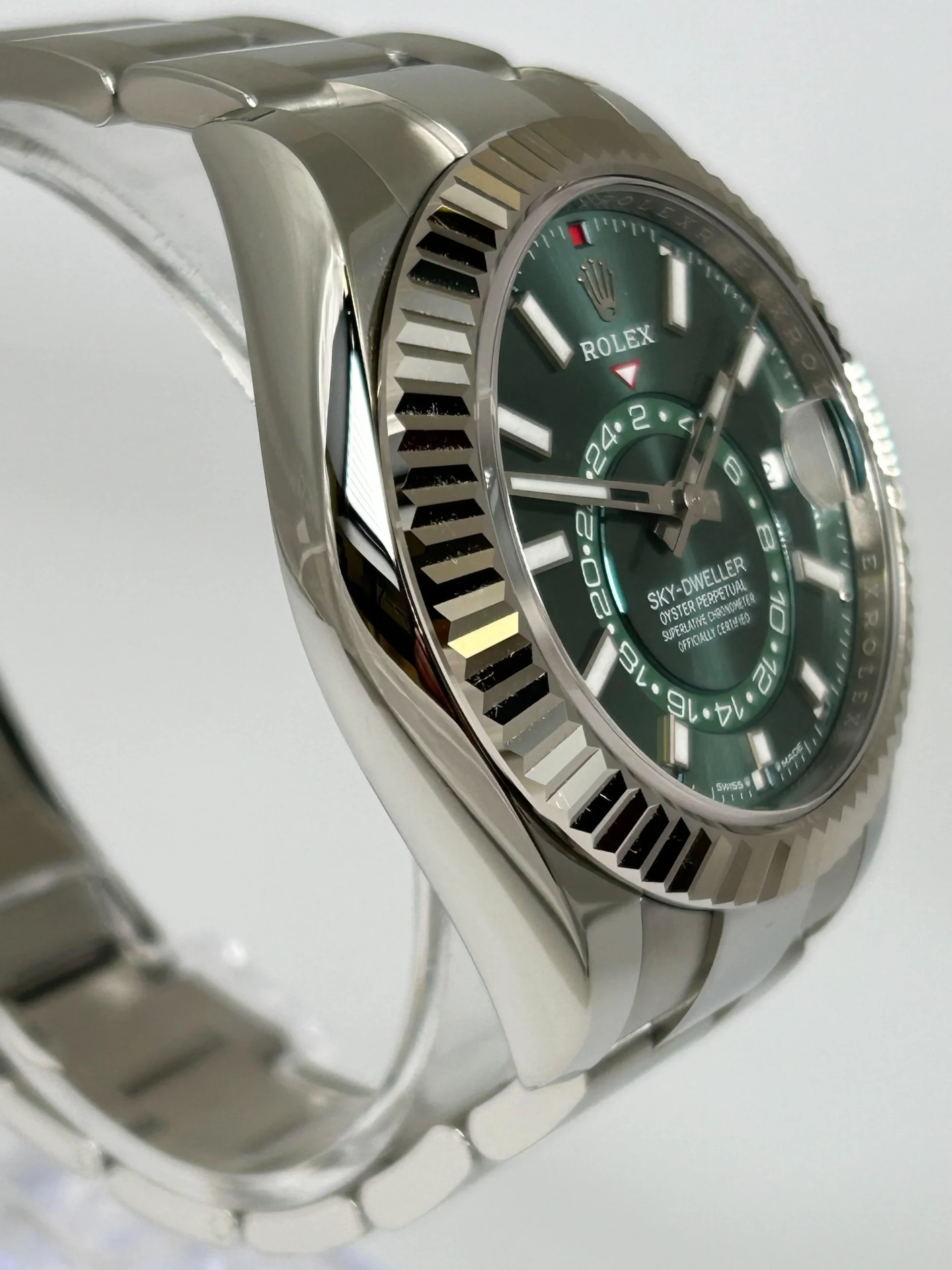 Superclone Rolex Sky-Dweller 42 mm Mint green Dial 336934 Oyster