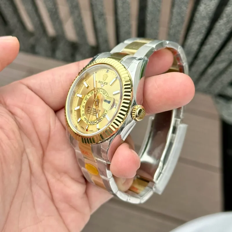 Superclone Rolex Sky-Dweller 42 mm Champagne Dial 336933